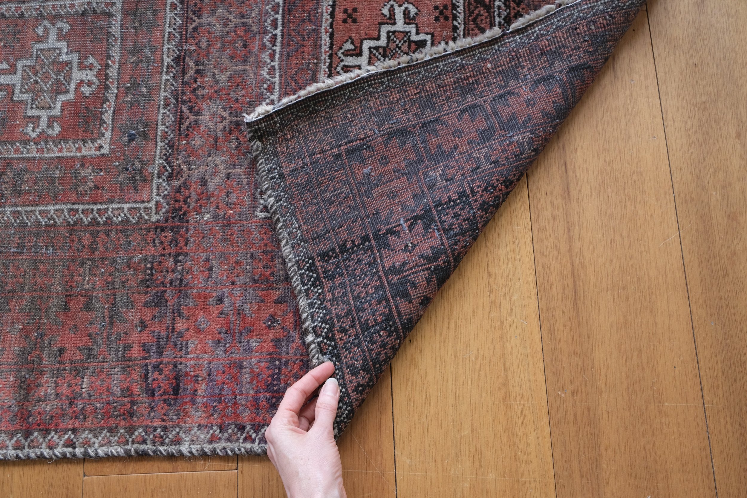 close up showing hand knotted qualities