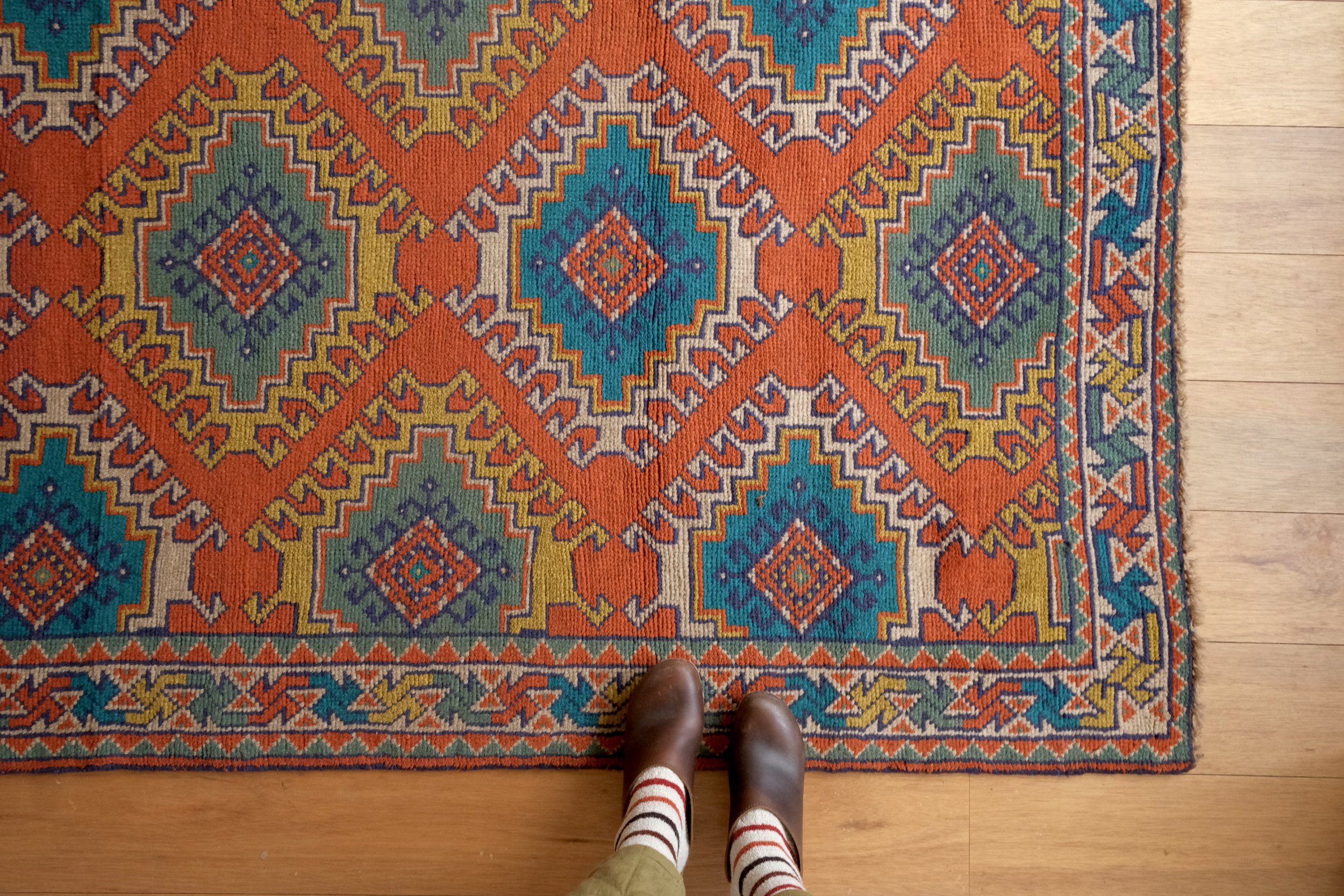 vibrant color rugs