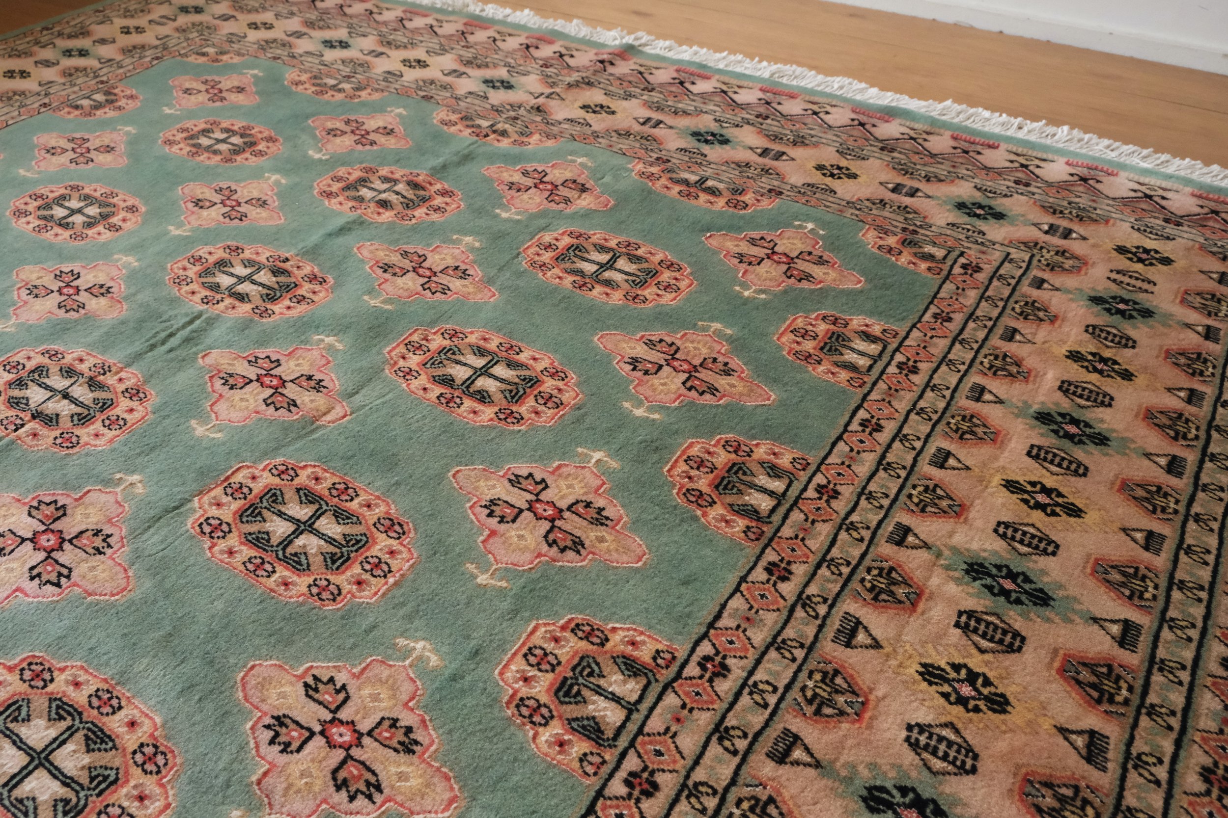close-up of all over gul design