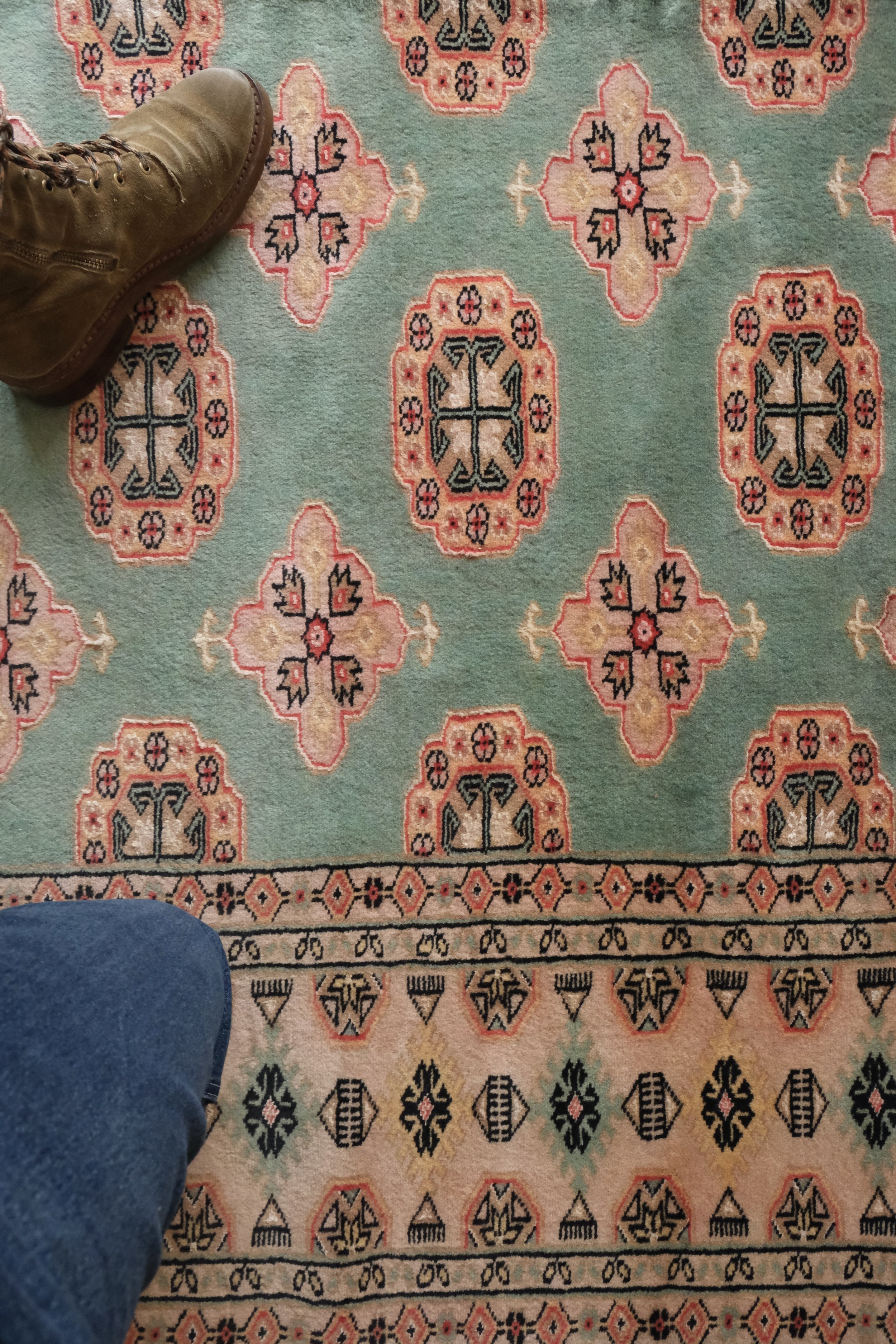close-up of gul design with matcha, persimmon, and pale sky pink colors