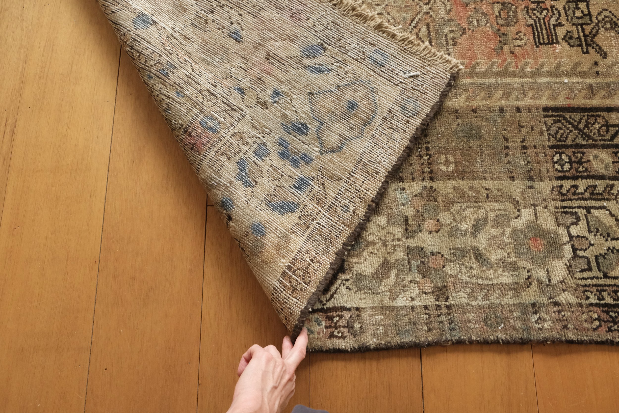 hand knotted rugs