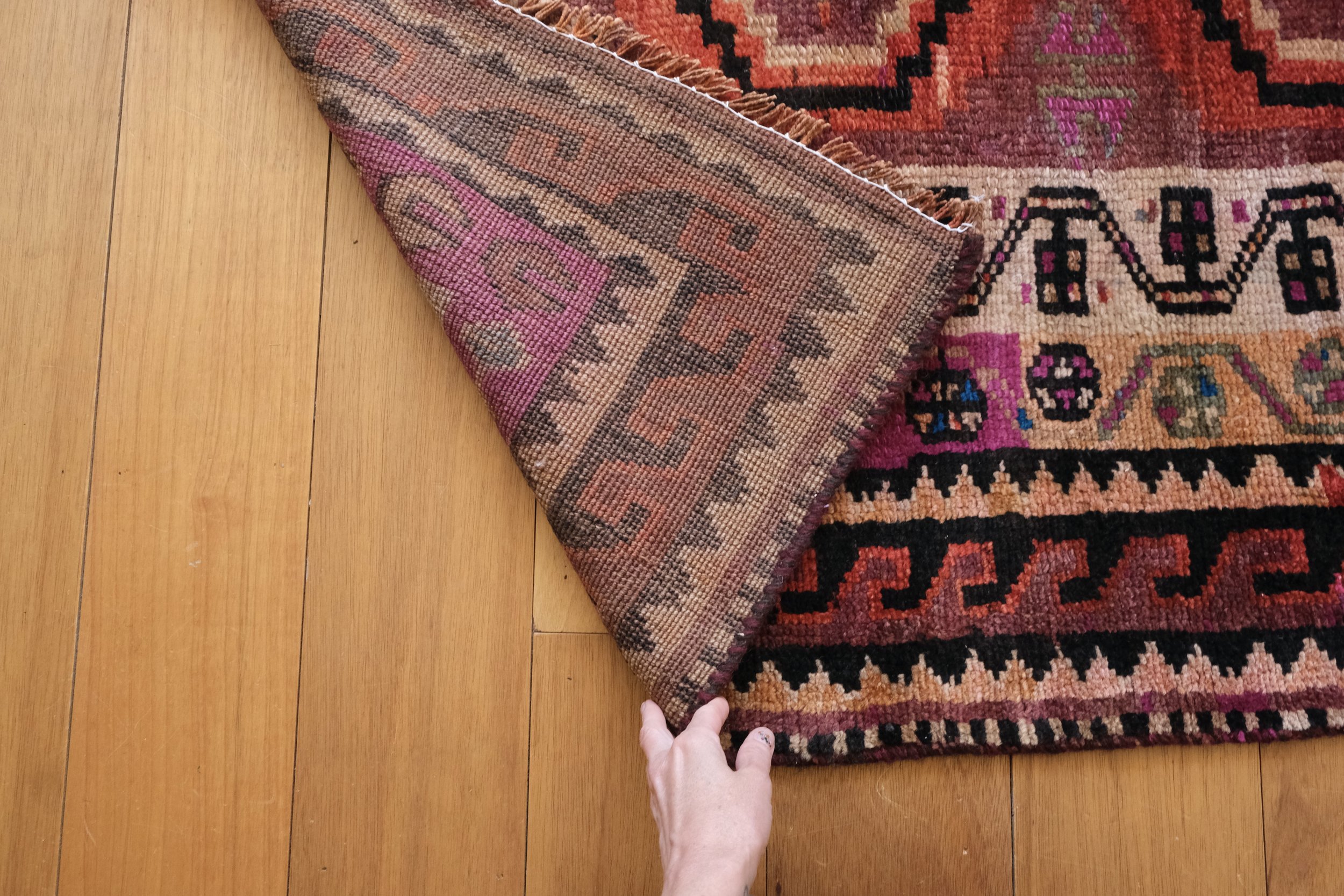 hand knotted rugs