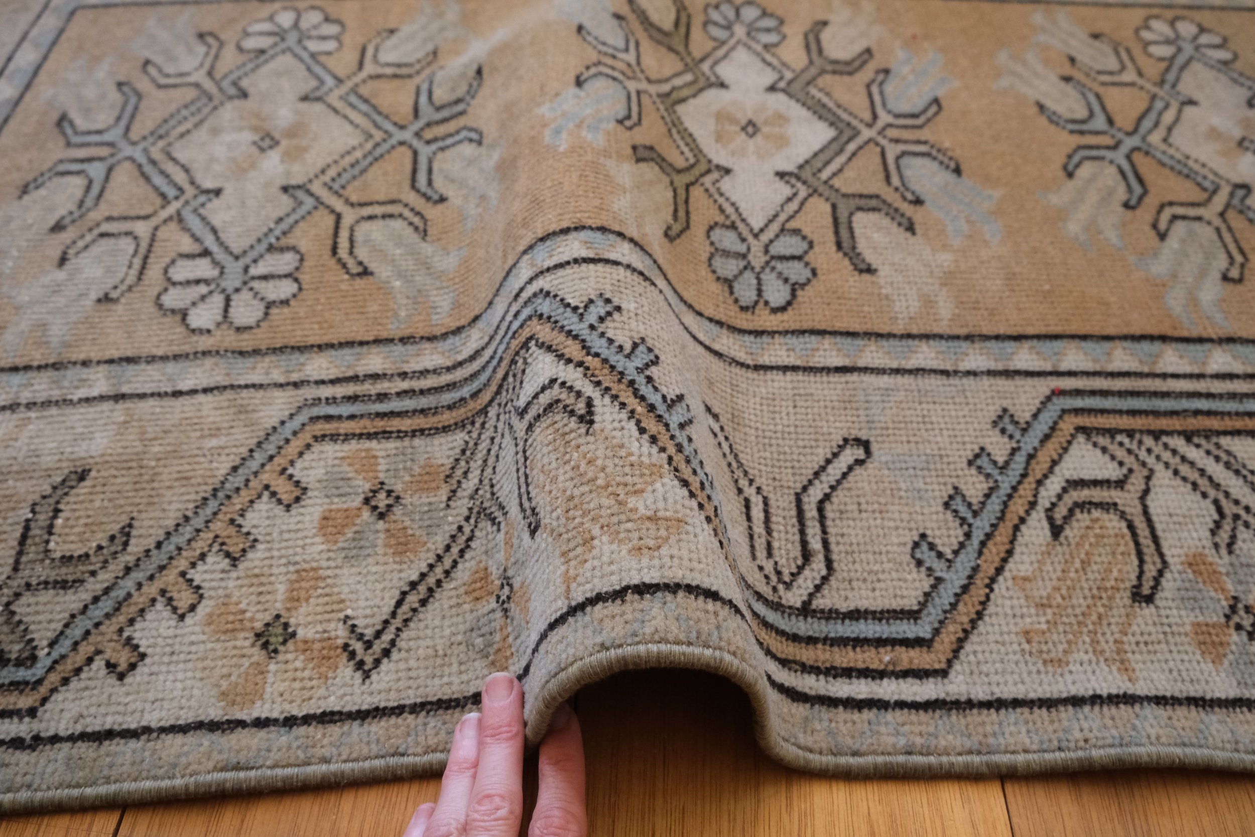 vintage bathroom rugs