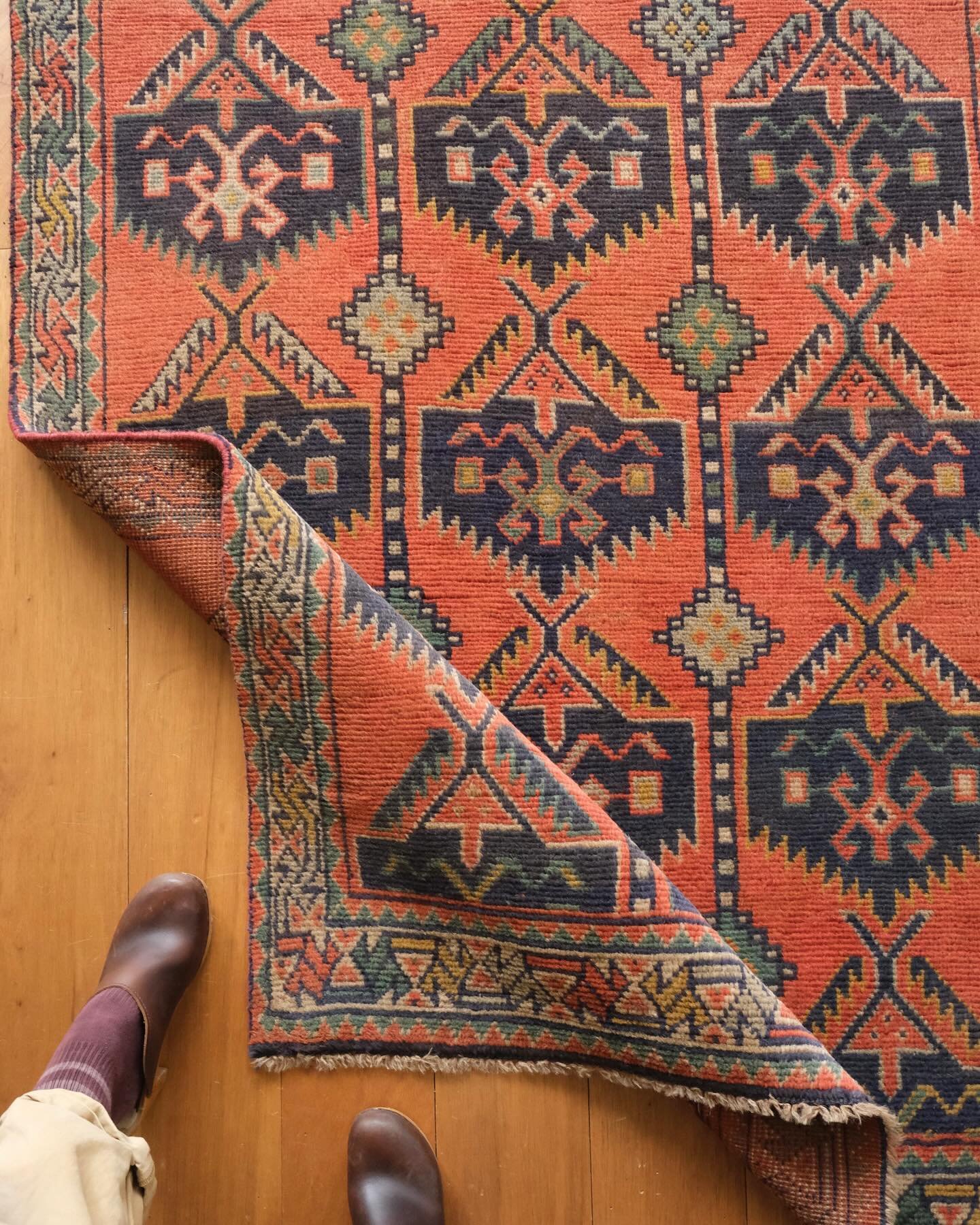 Do you know what the &ldquo;handle&rdquo; of a rug is? The handle refers to the pliability and weight of a rug when you have it in your hands. We like to show this folded view of each rug not only because it&rsquo;s pretty, but also because it gives 