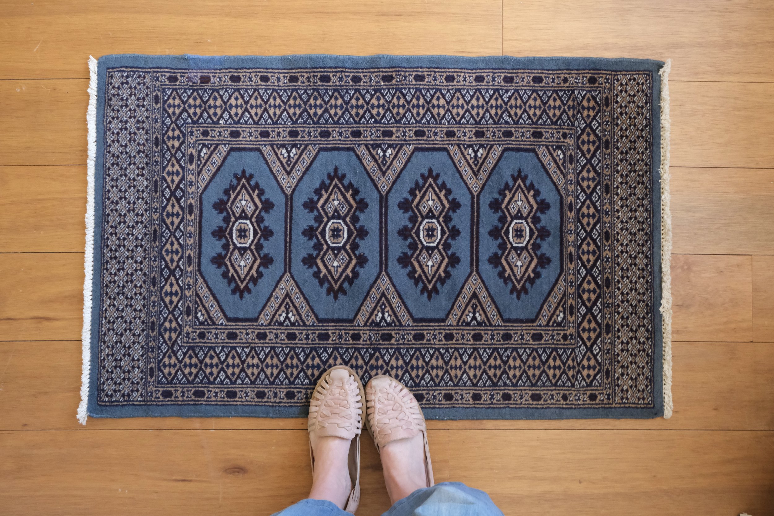geometric blue rug downshift