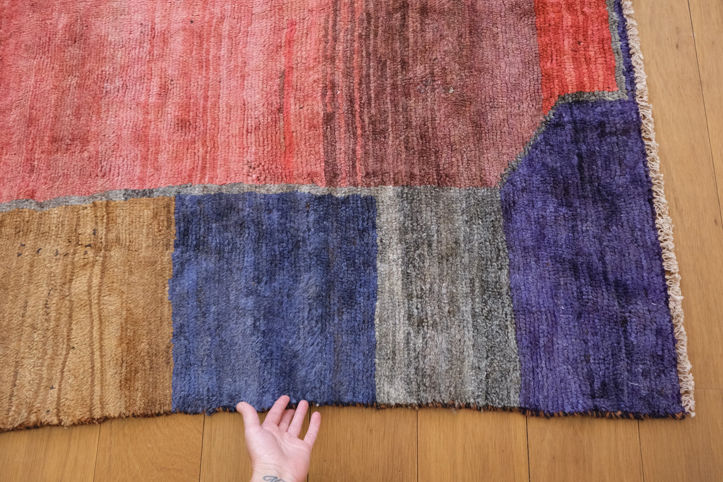 minimalist rugs