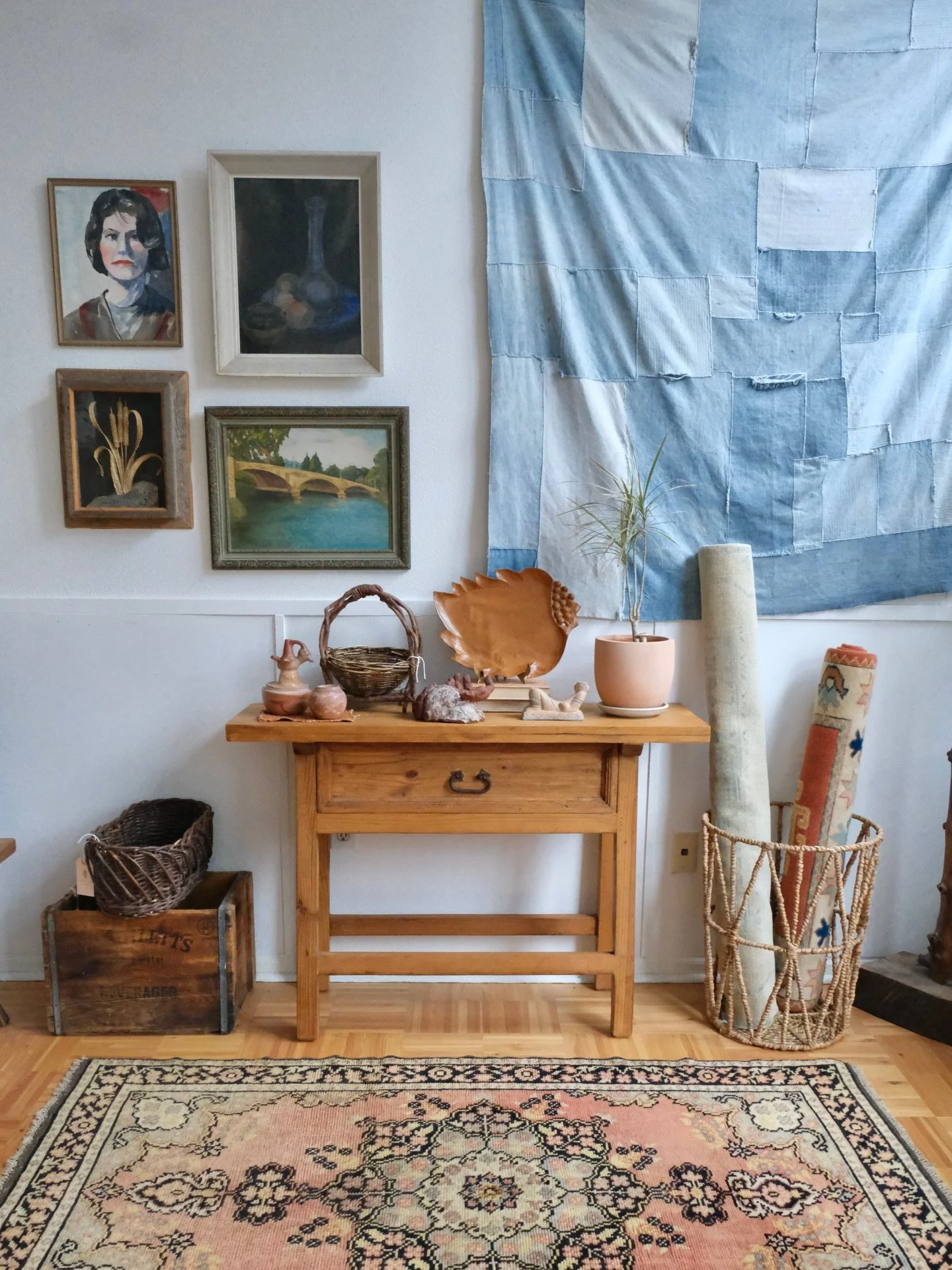 The last batch of rugs for 2025 has landed in the webshop! Had to sneak in a few more favorite new arrivals here for you to peruse as well 🌾