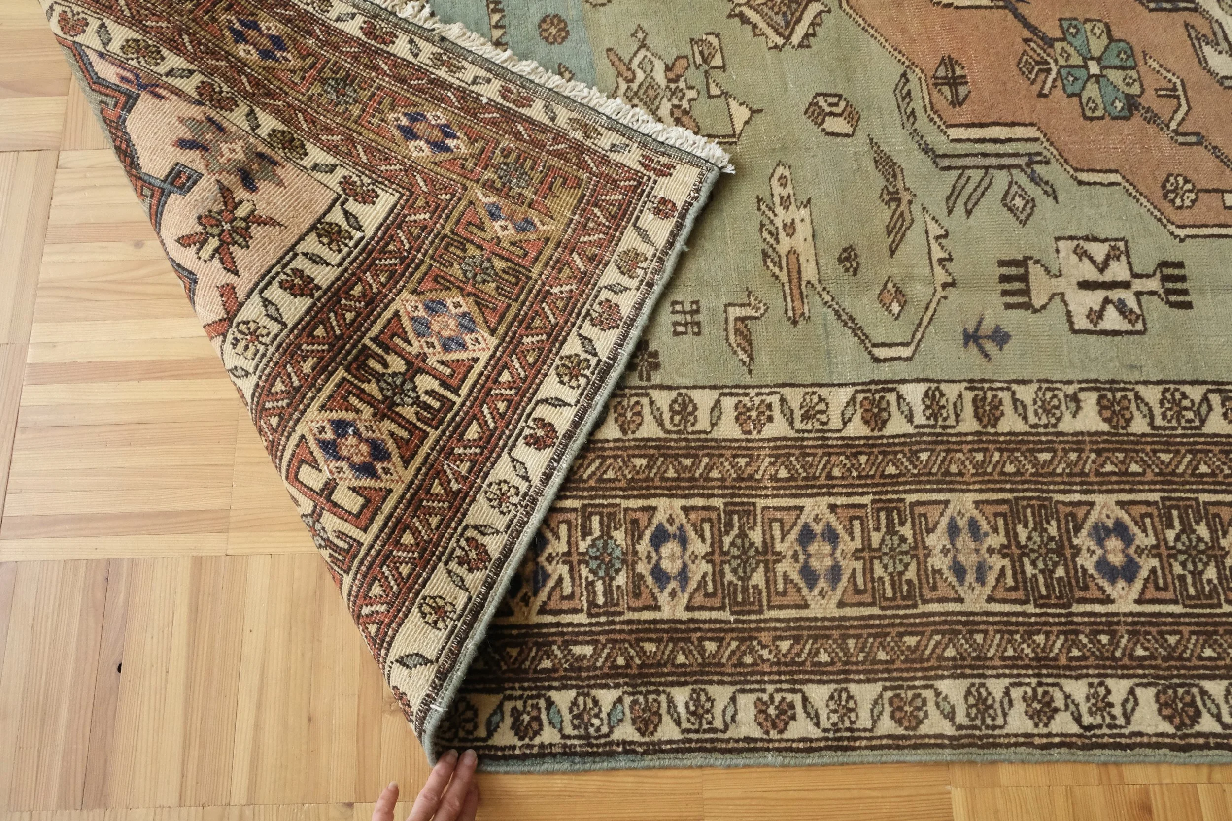 hand knotted wool rugs