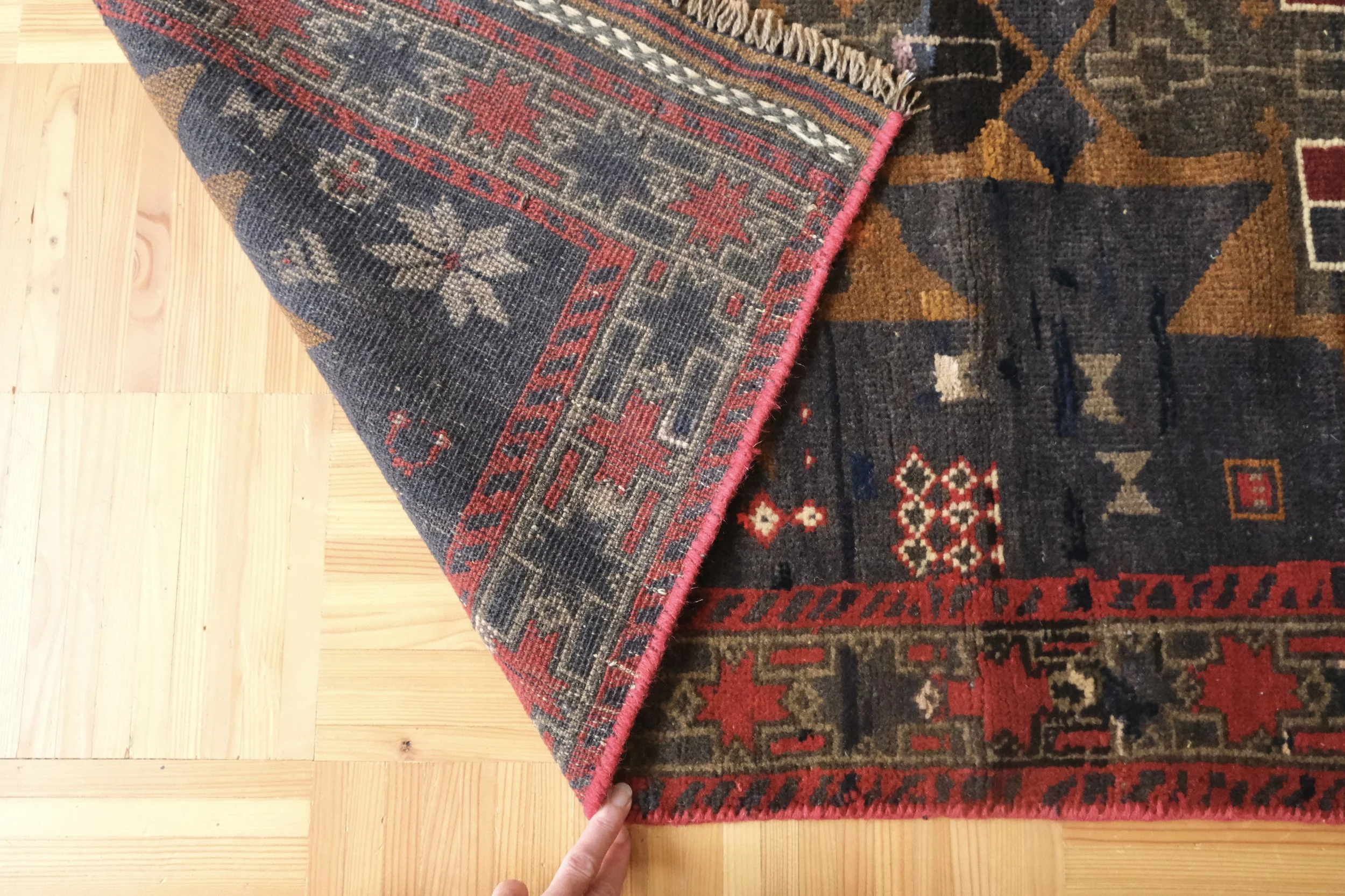 hand knotted wool rugs