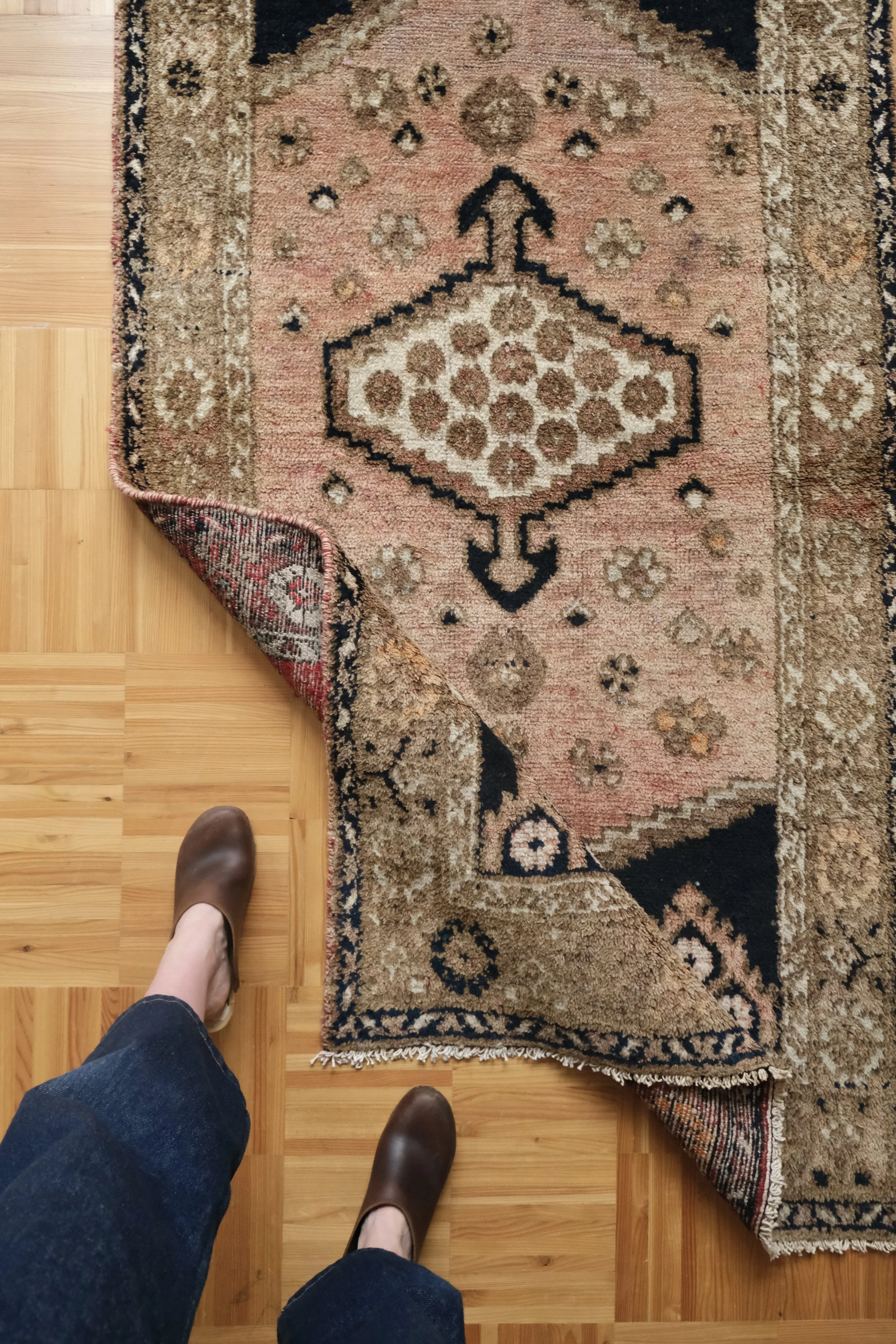 rugs for homes with pets and kids