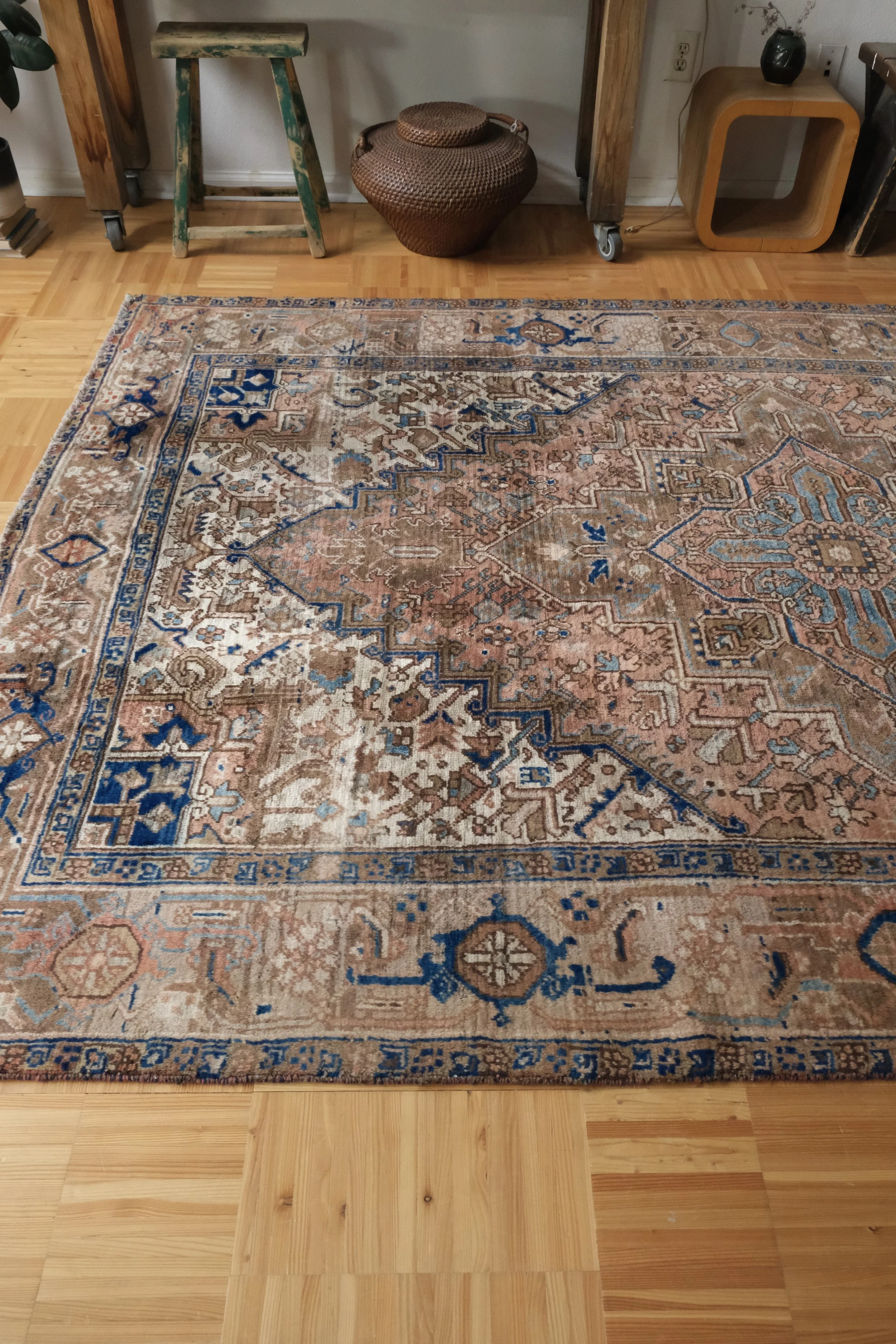 MCM mid century style home decor and furnishings