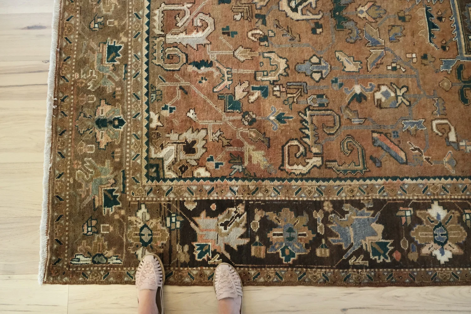 Vintage Persian Heriz Rug - 11'2
