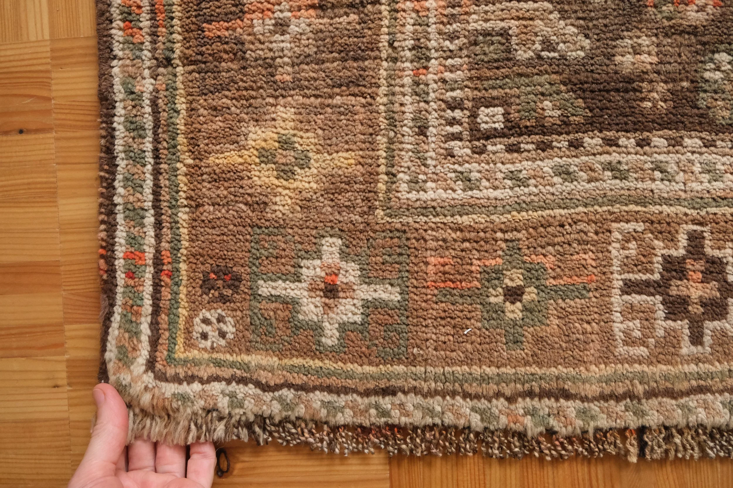 vintage and antique homewares and decor