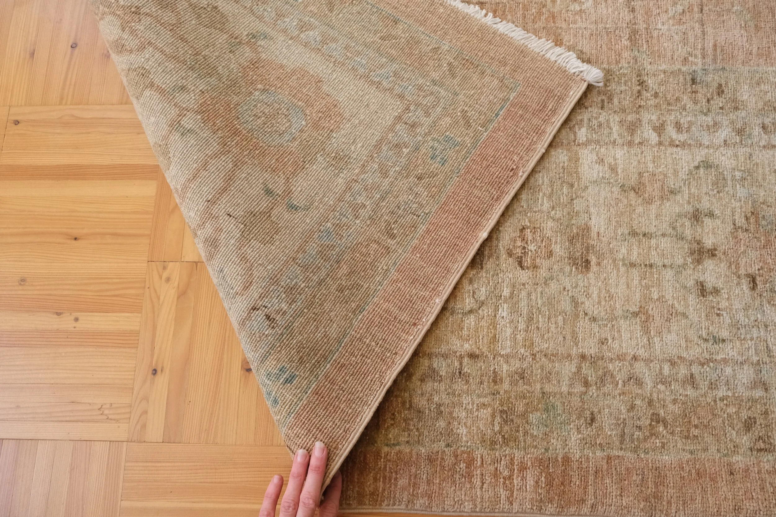 hand knotted wool rugs
