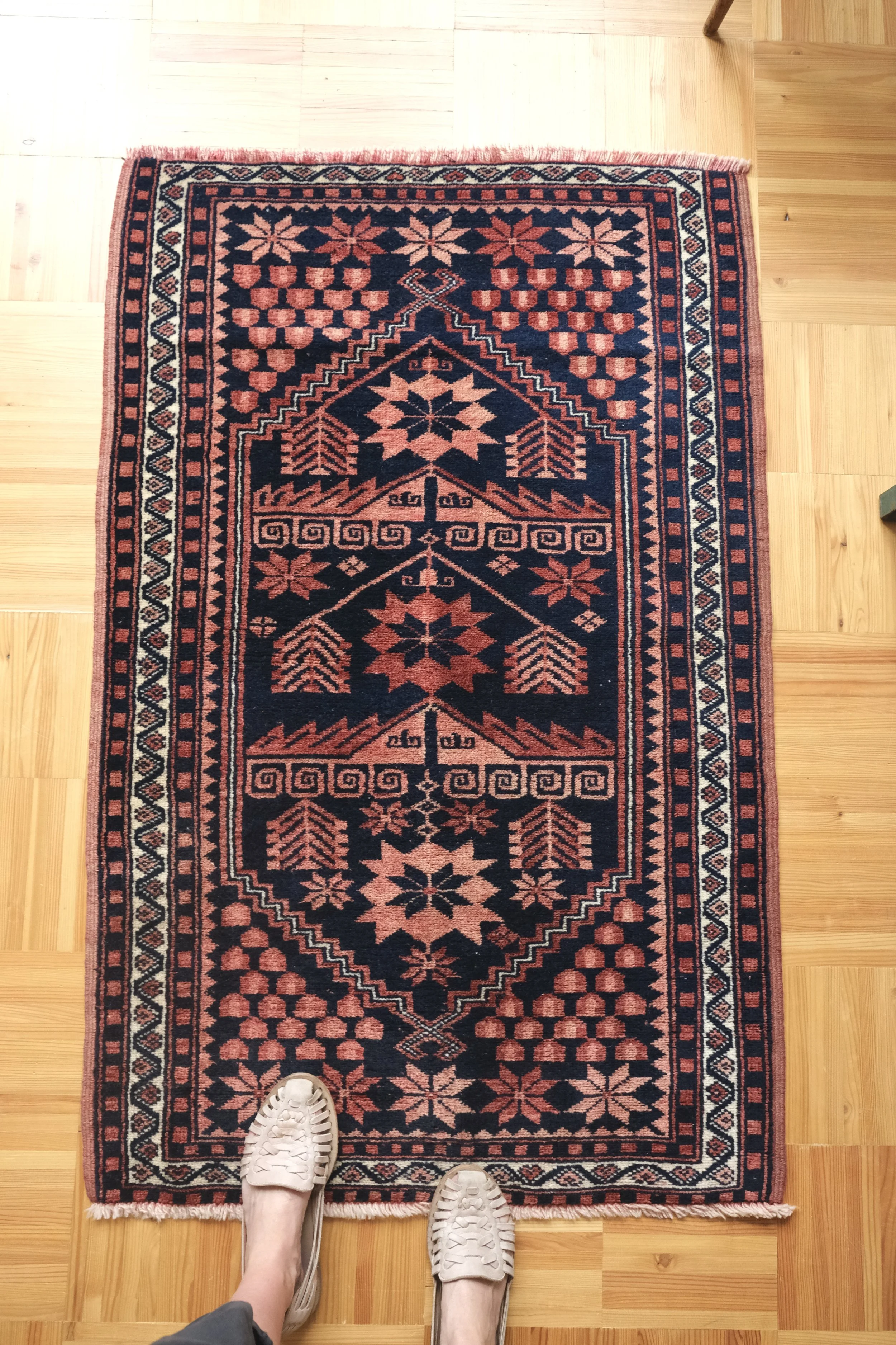 affordable vintage rugs