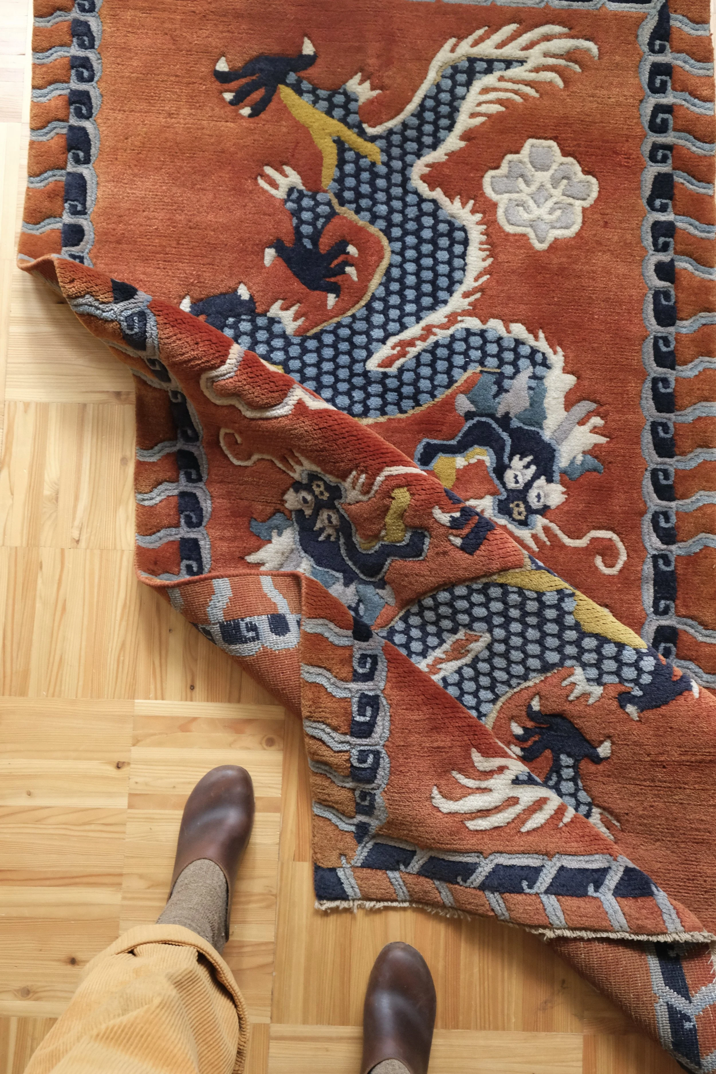 vintage and antique homewares and decor