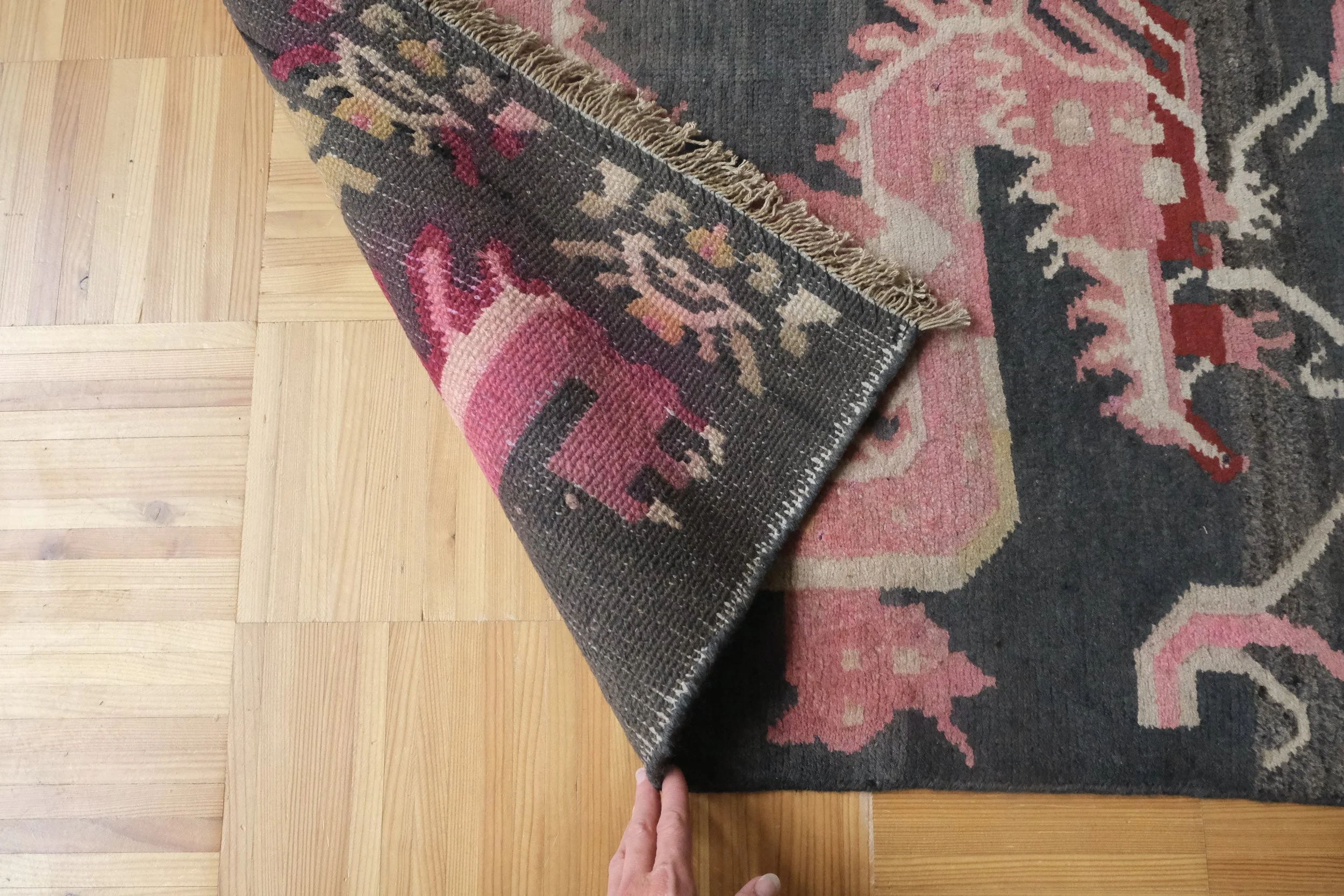 hand knotted wool rugs