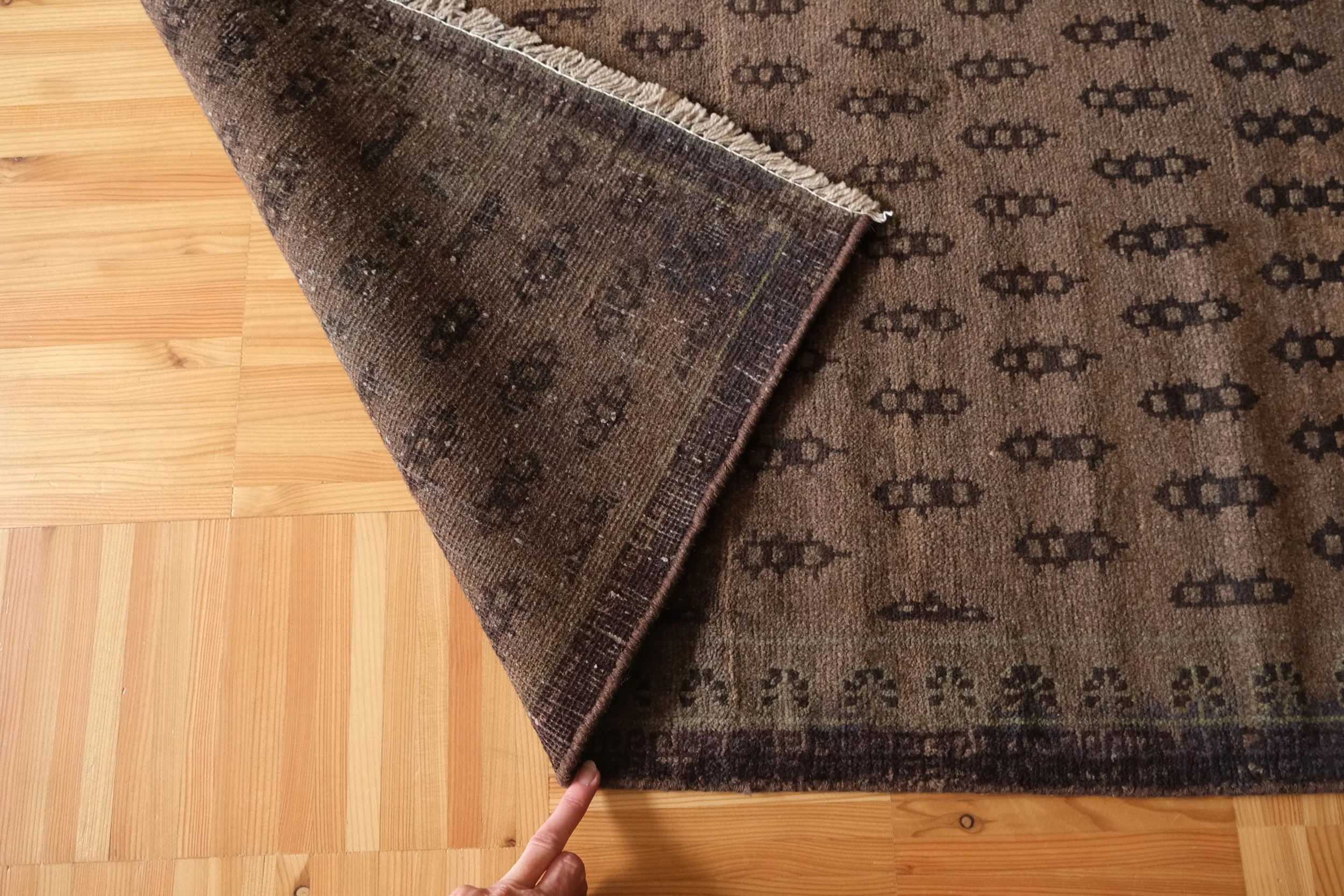 hand knotted wool rugs