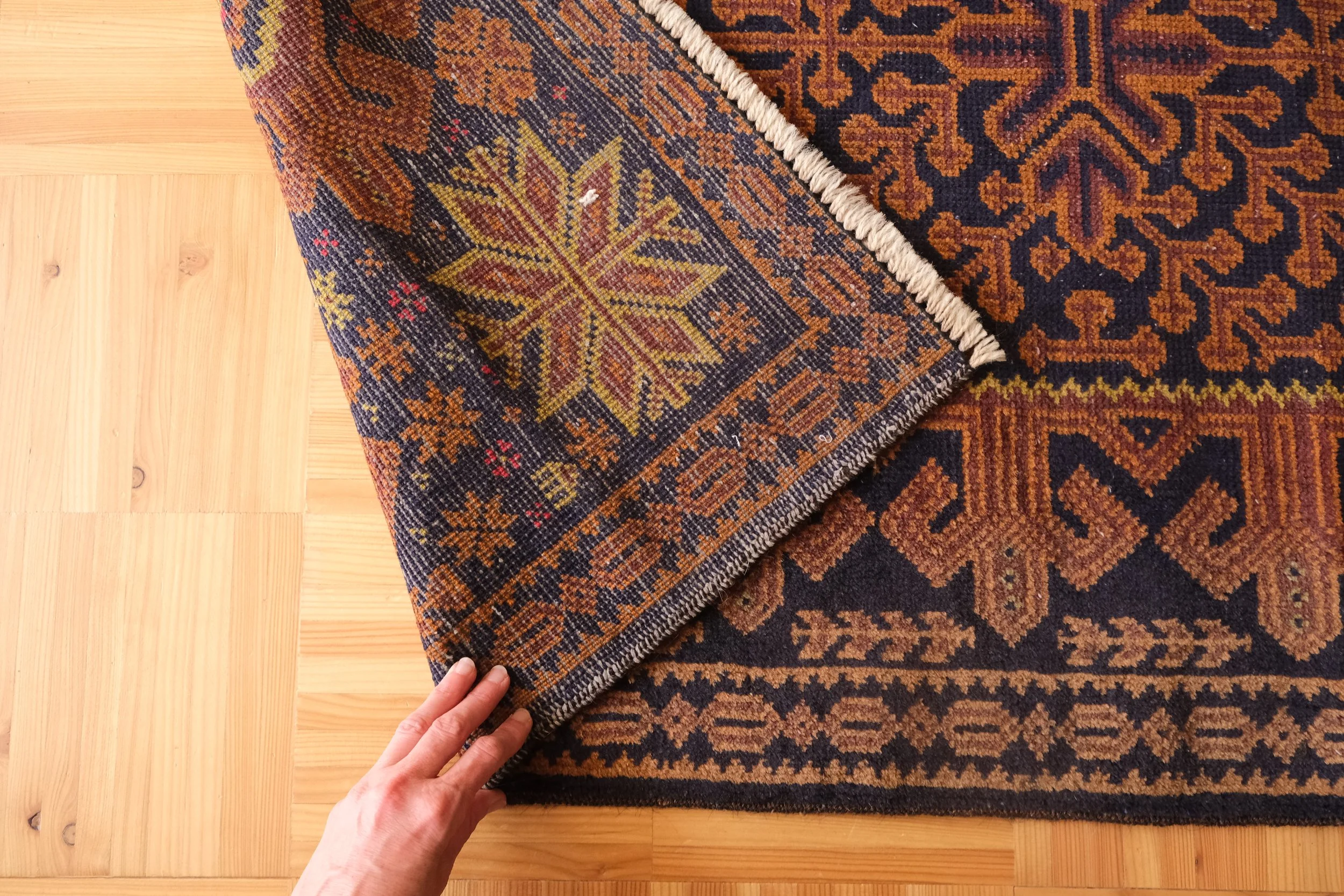 hand knotted wool rugs