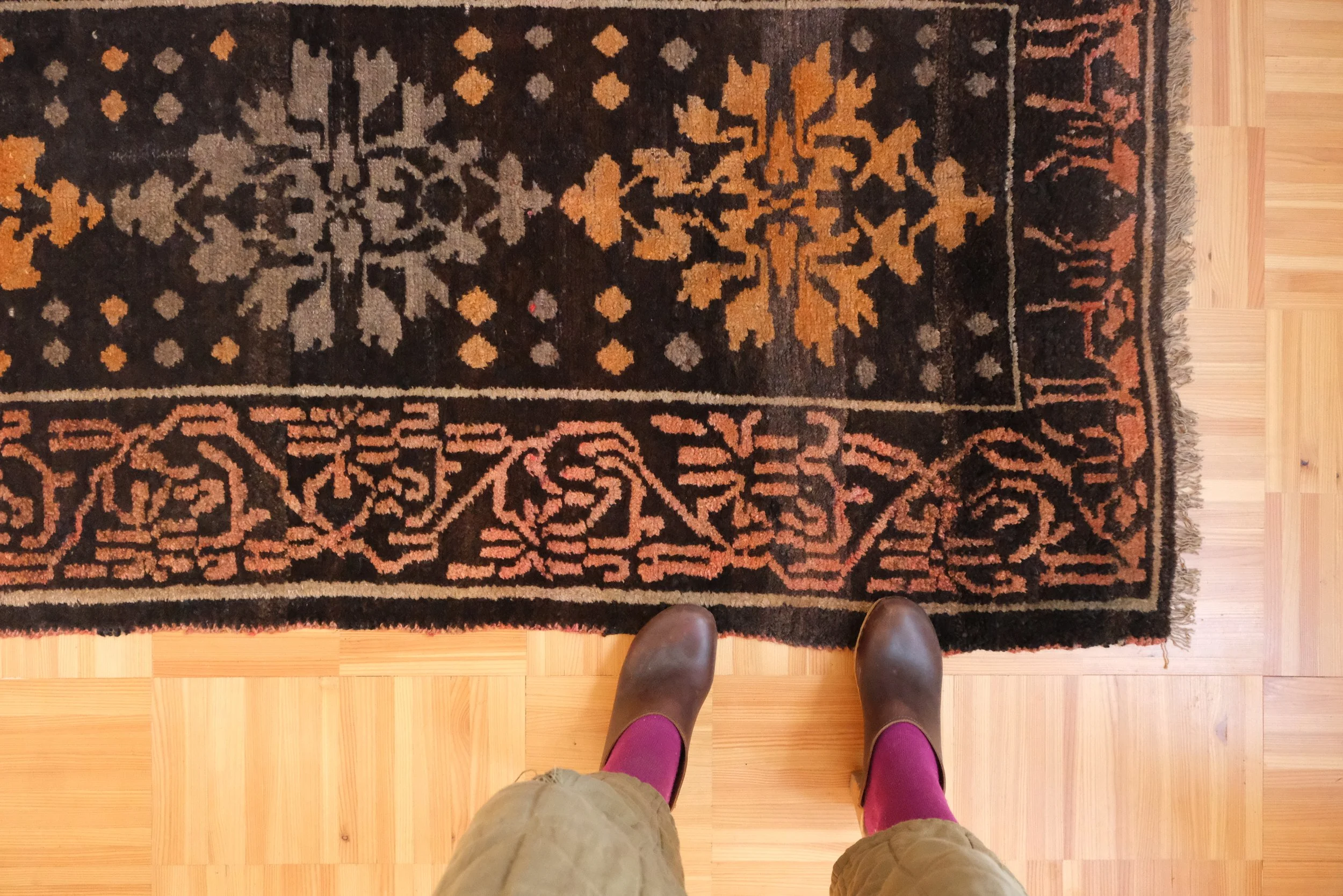 vintage Tibetan rug, 5'7"x3'0"