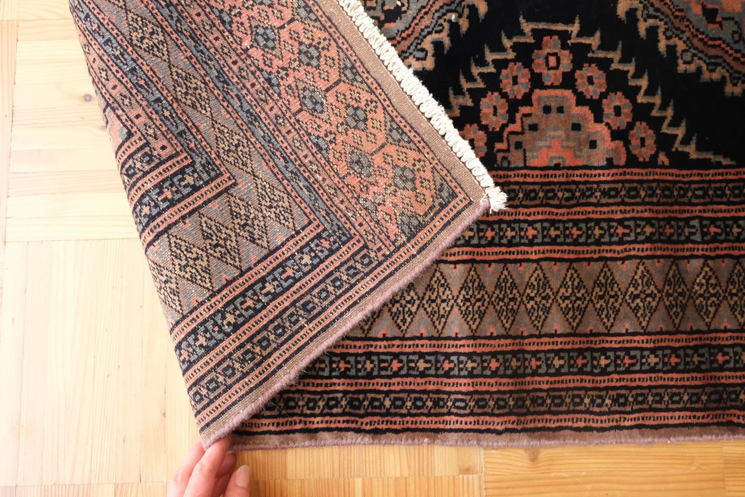 hand knotted wool rugs