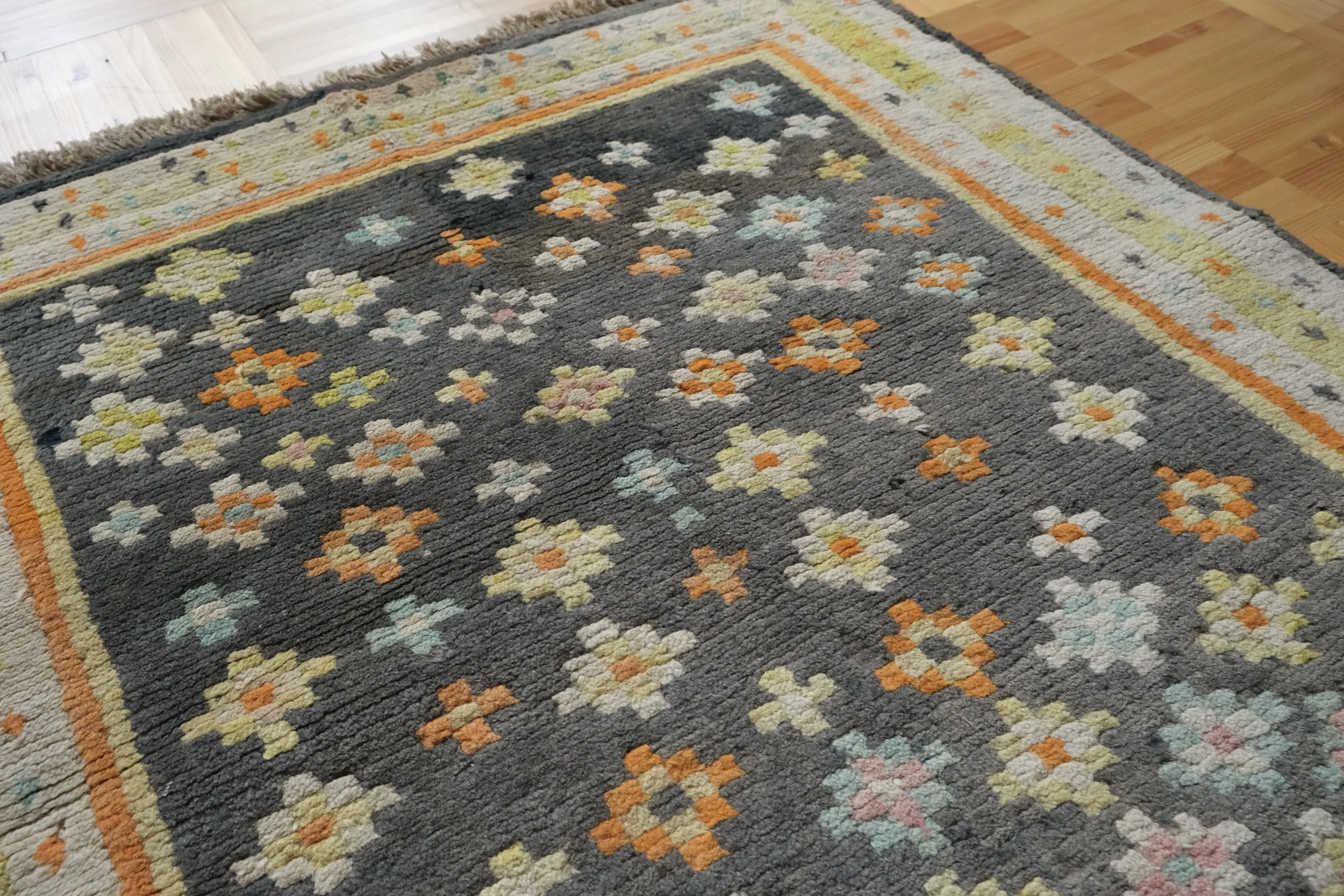 hand knotted wool