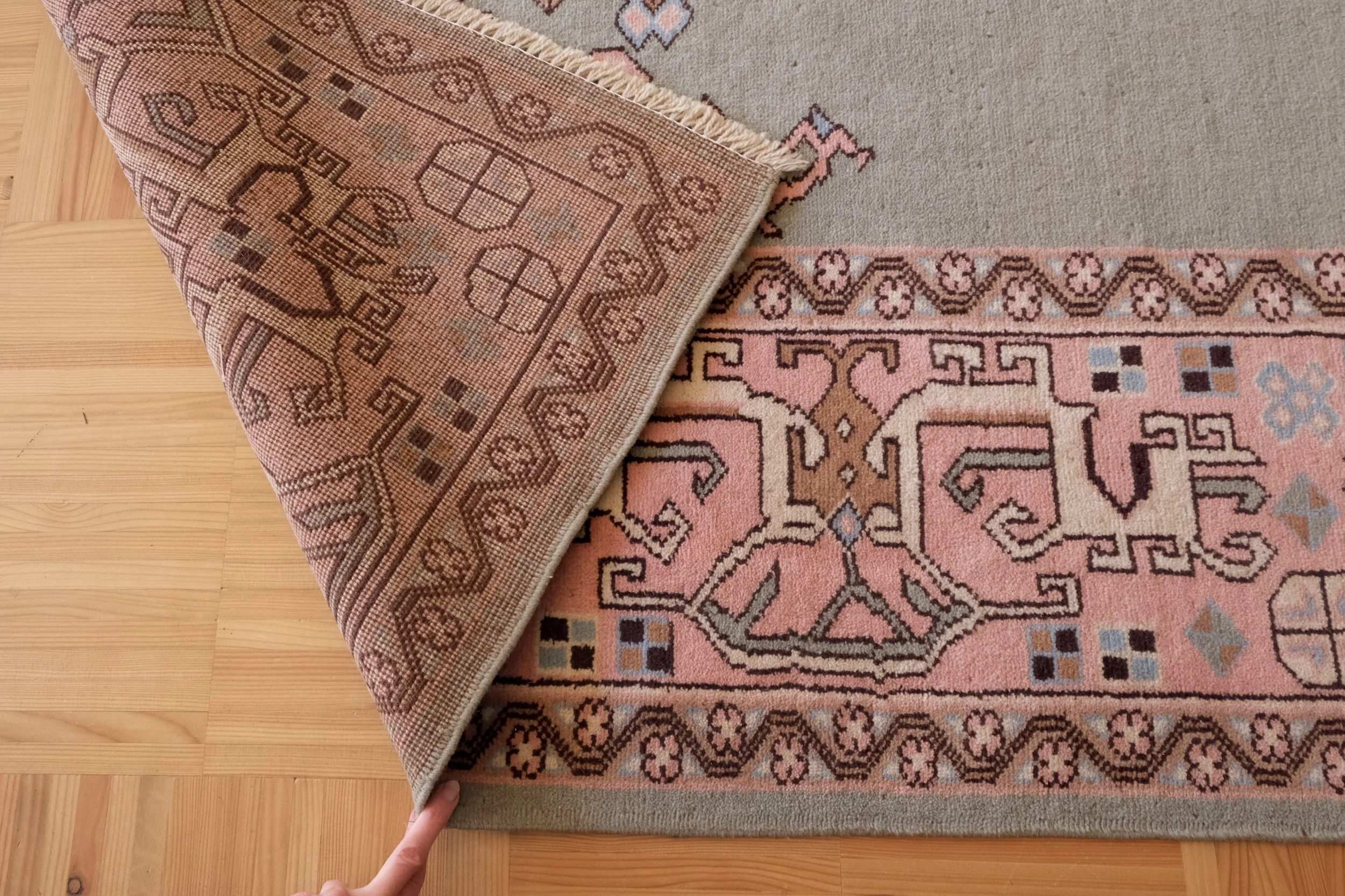 affordable vintage rugs