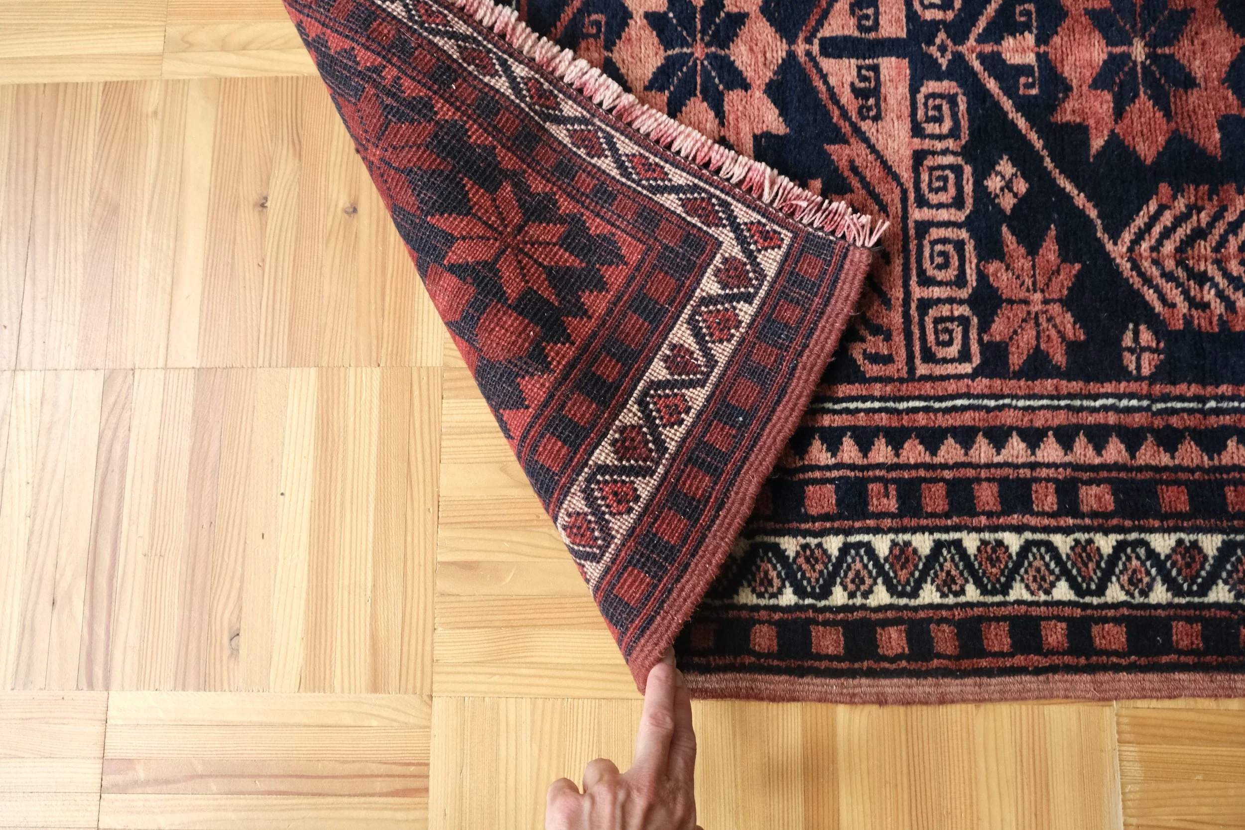 hand knotted wool rugs