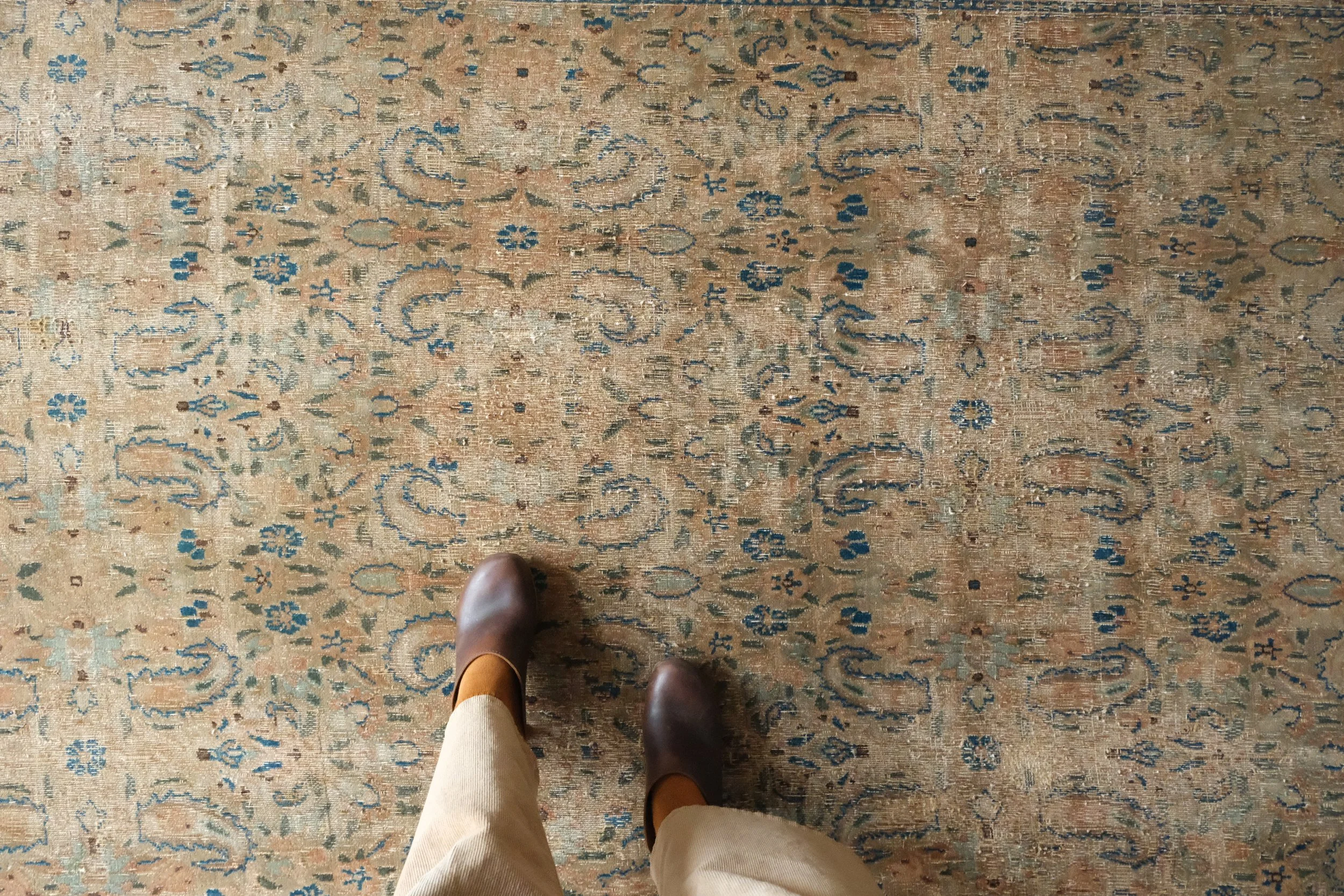 vintage and antique homewares and decor