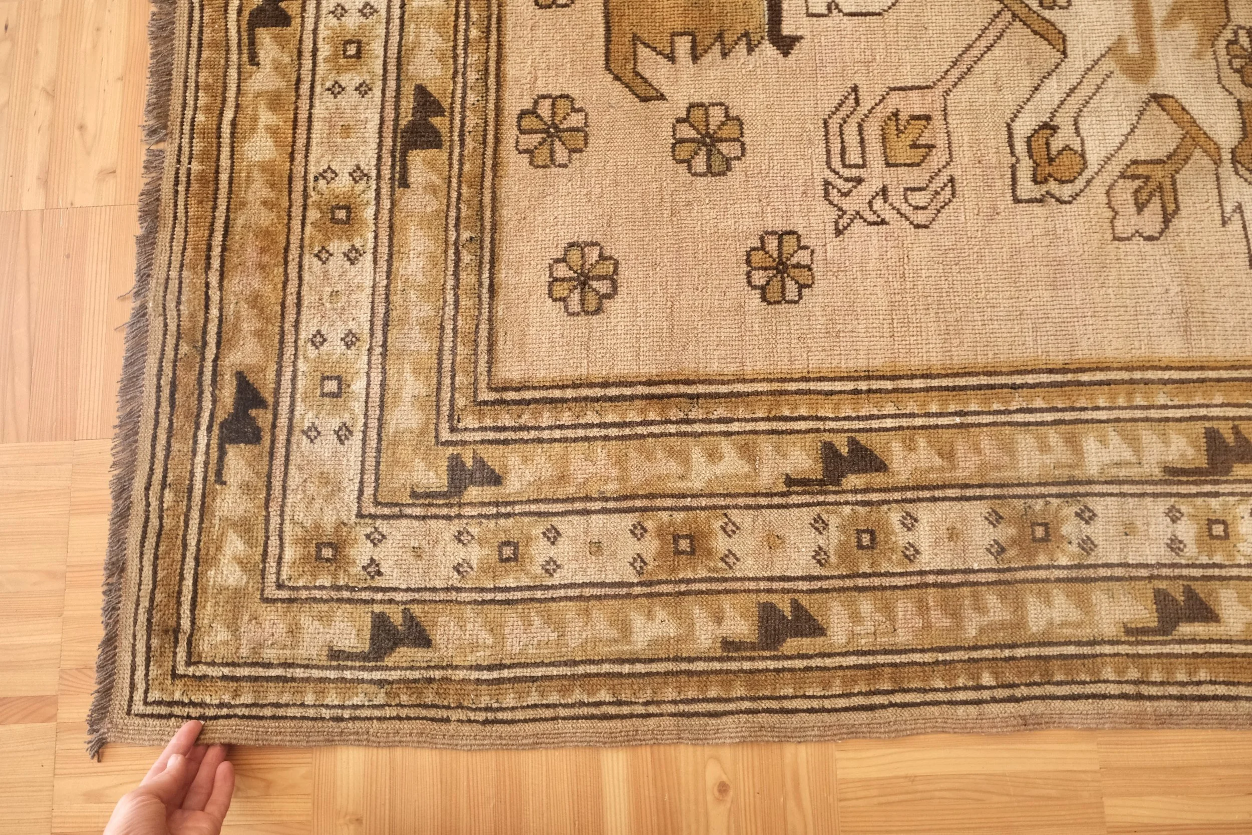 hand knotted wool