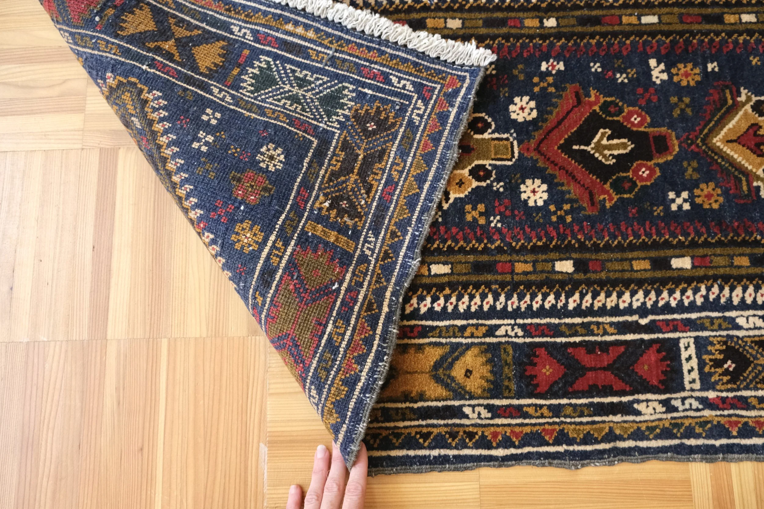 hand knotted wool rugs