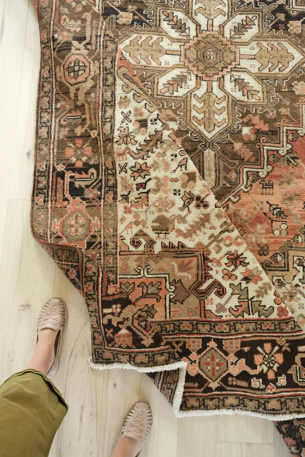 Vintage Persian Heriz Rug - 10'2
