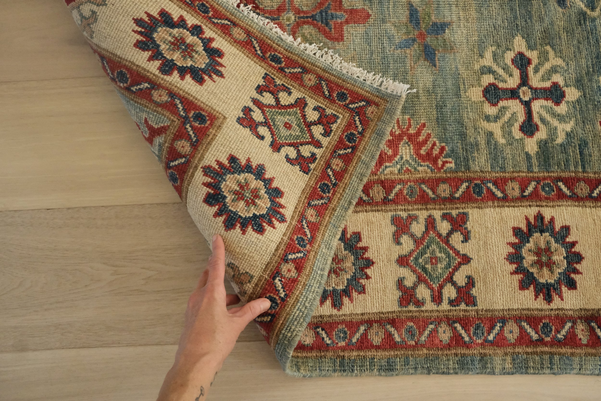 hand knotted hand woven rugs