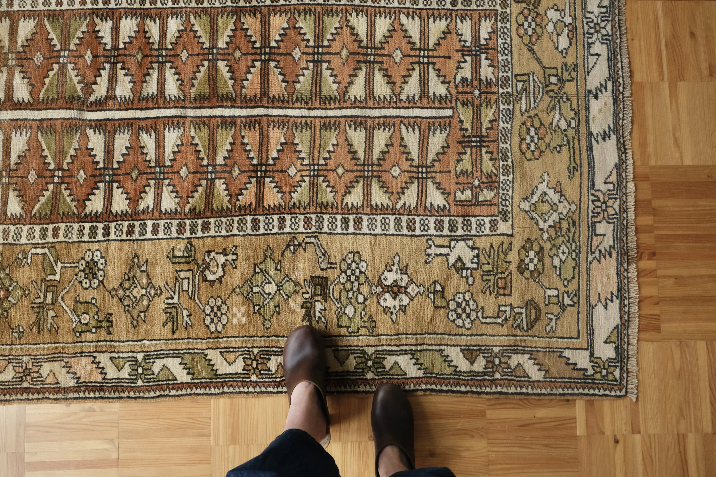 vintage and antique home decor