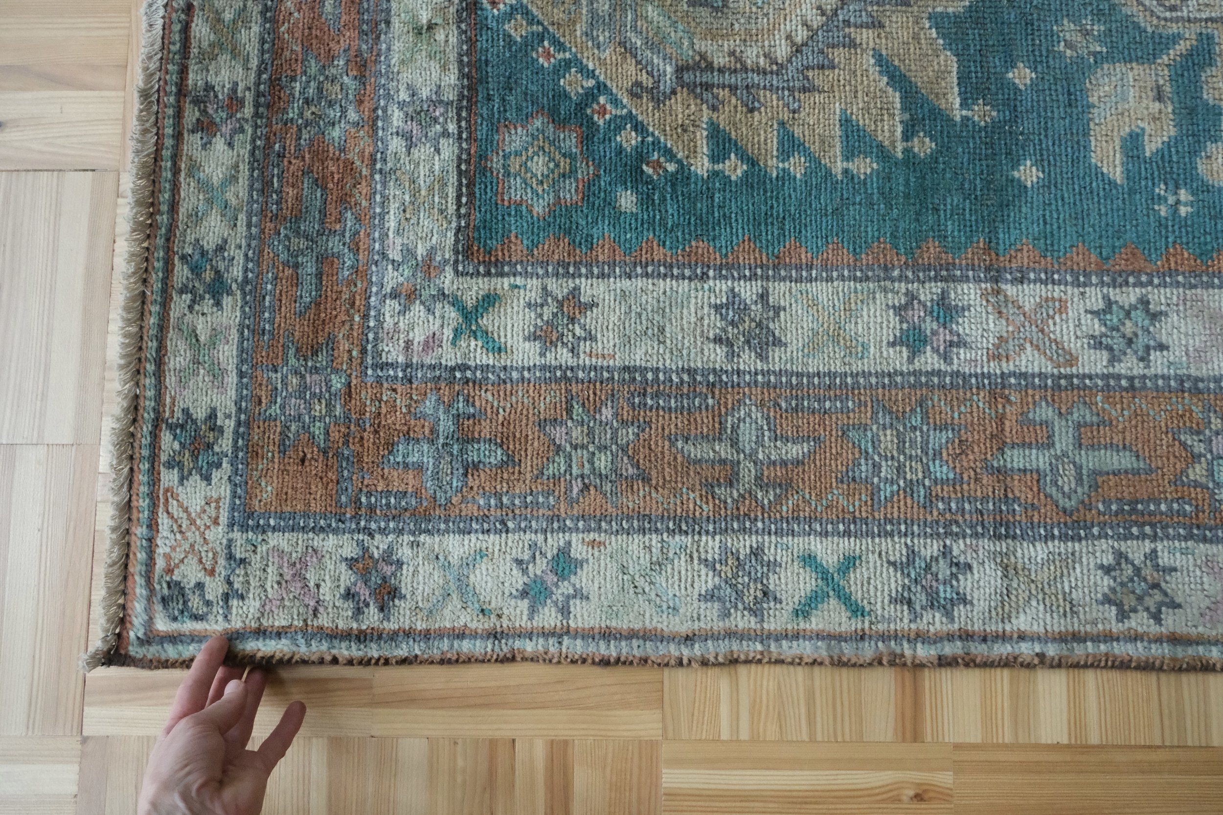 high quality hand knotted wool