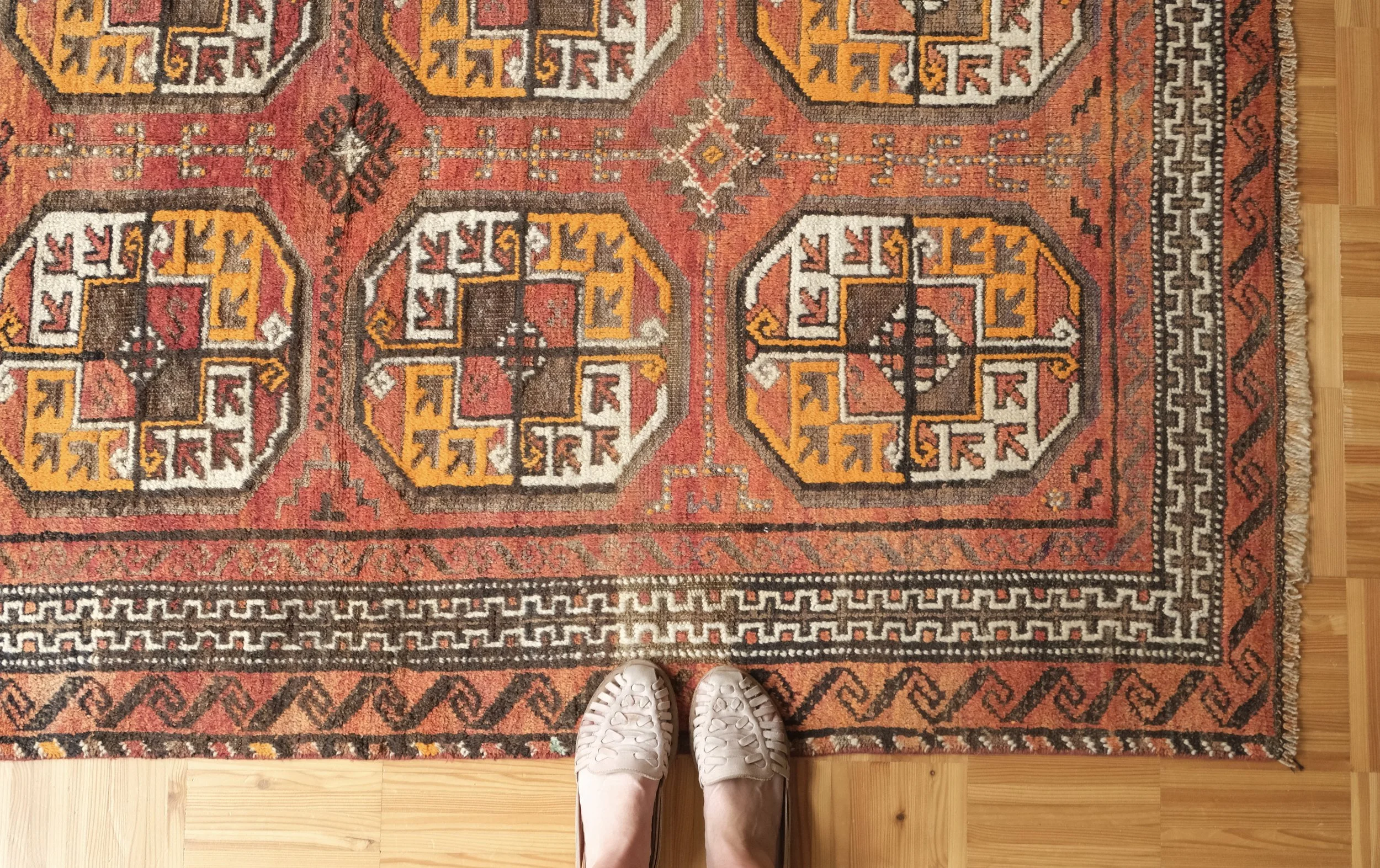 antique Turkoman rug, 6'4"x4'0"