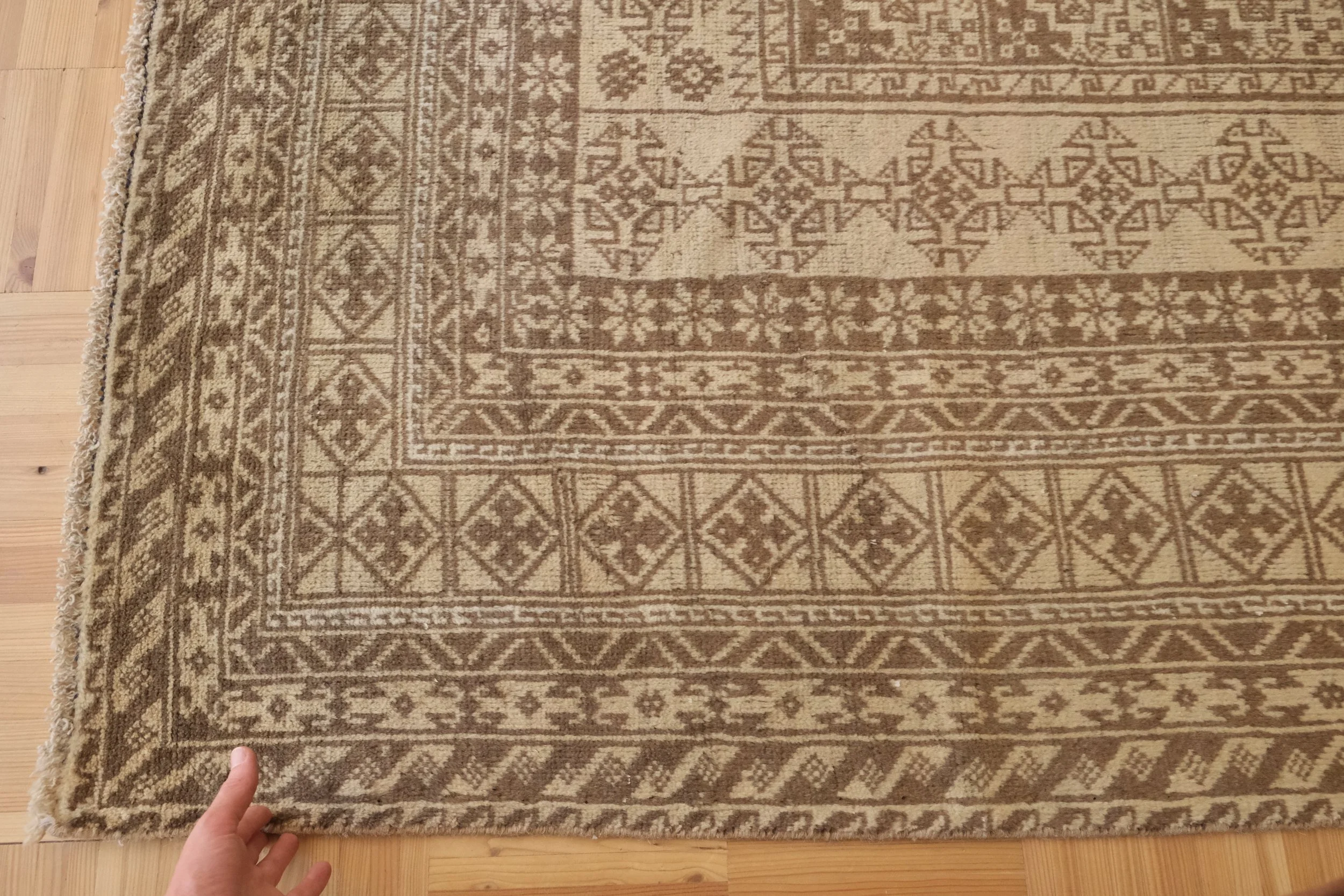 hand knotted wool