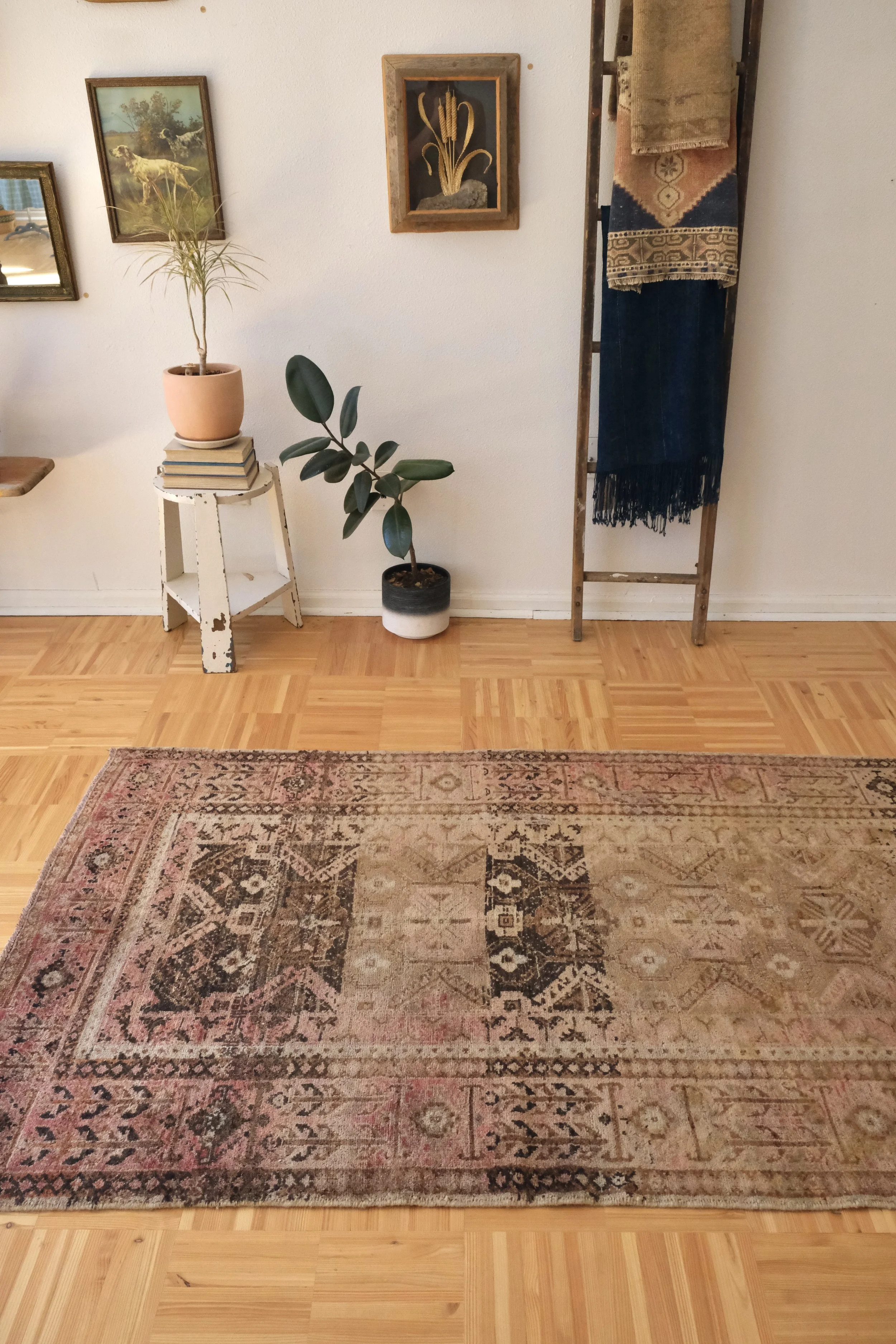 vintage and antique homewares and decor