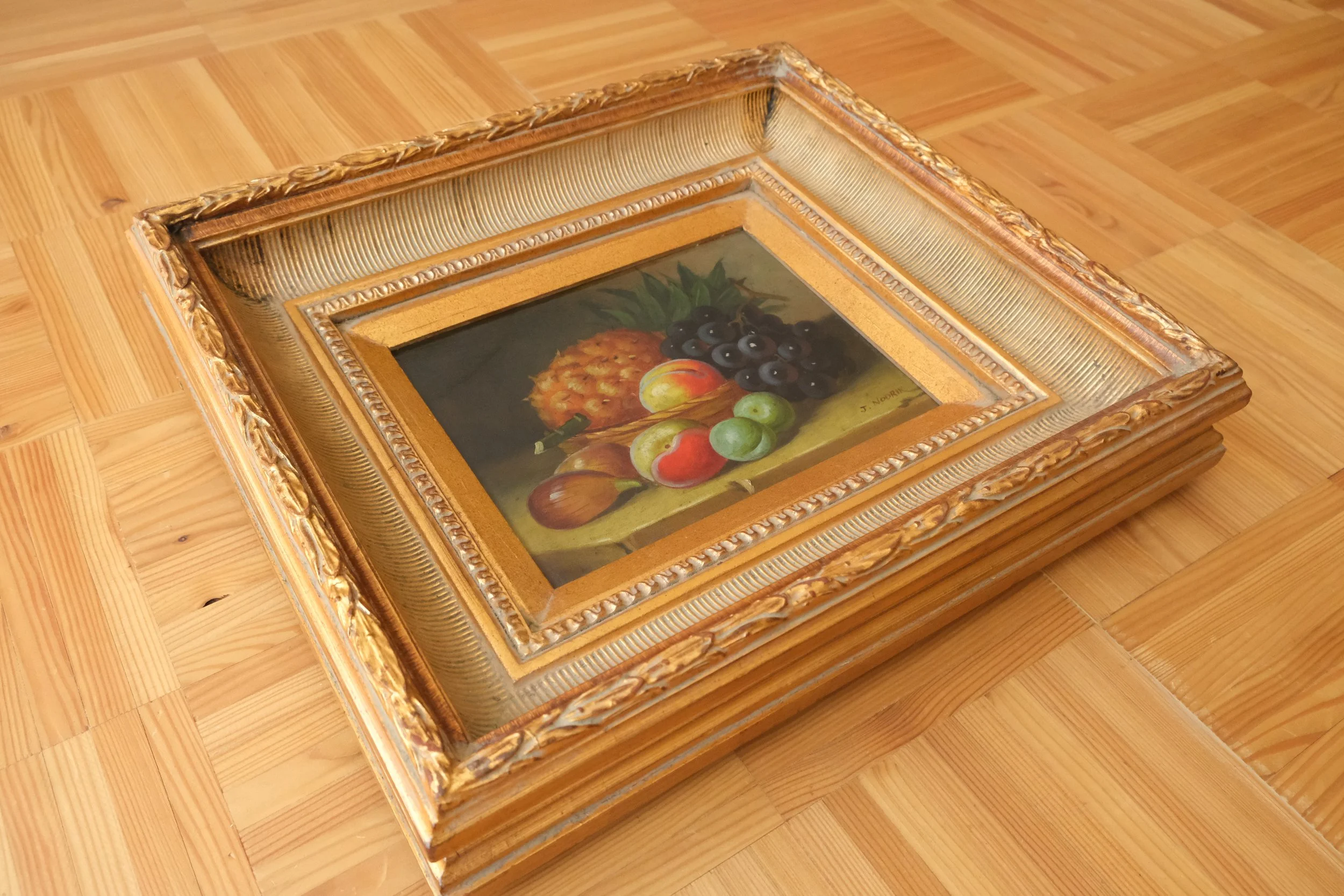 gallery wall