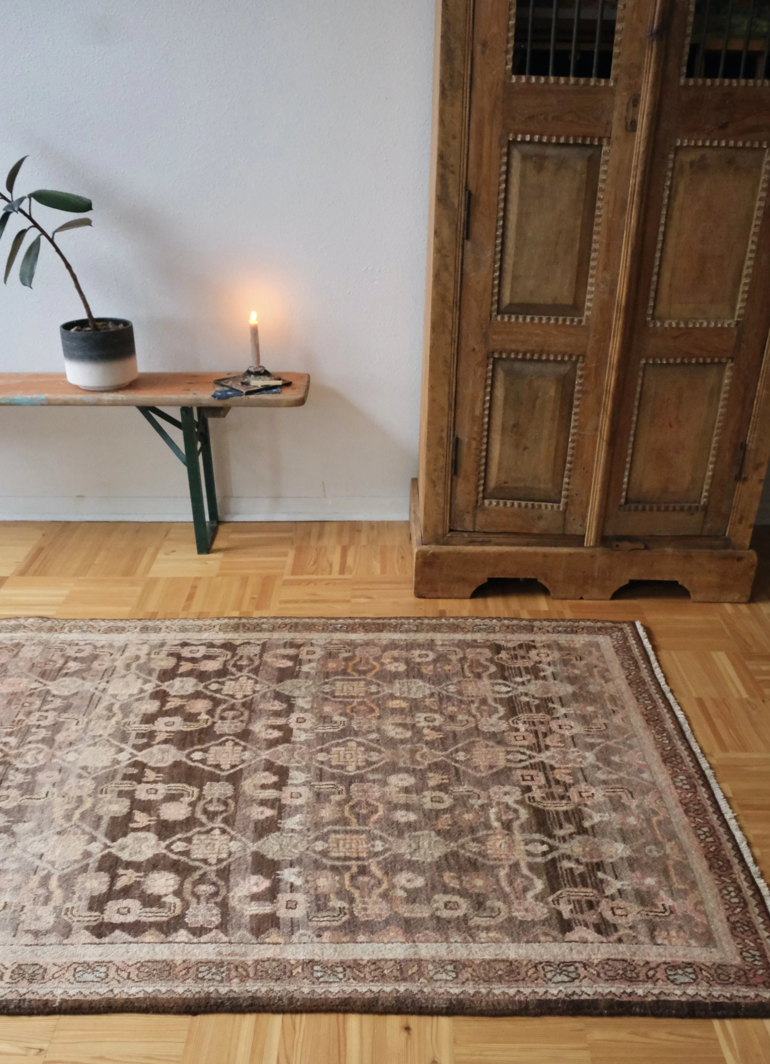 vintage and antique homewares and decor