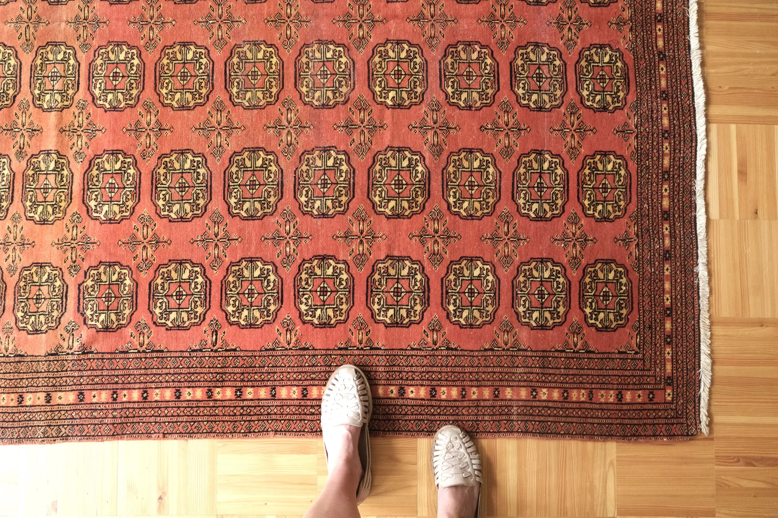 vintage Pakistani rug, 7'10"x5'5"