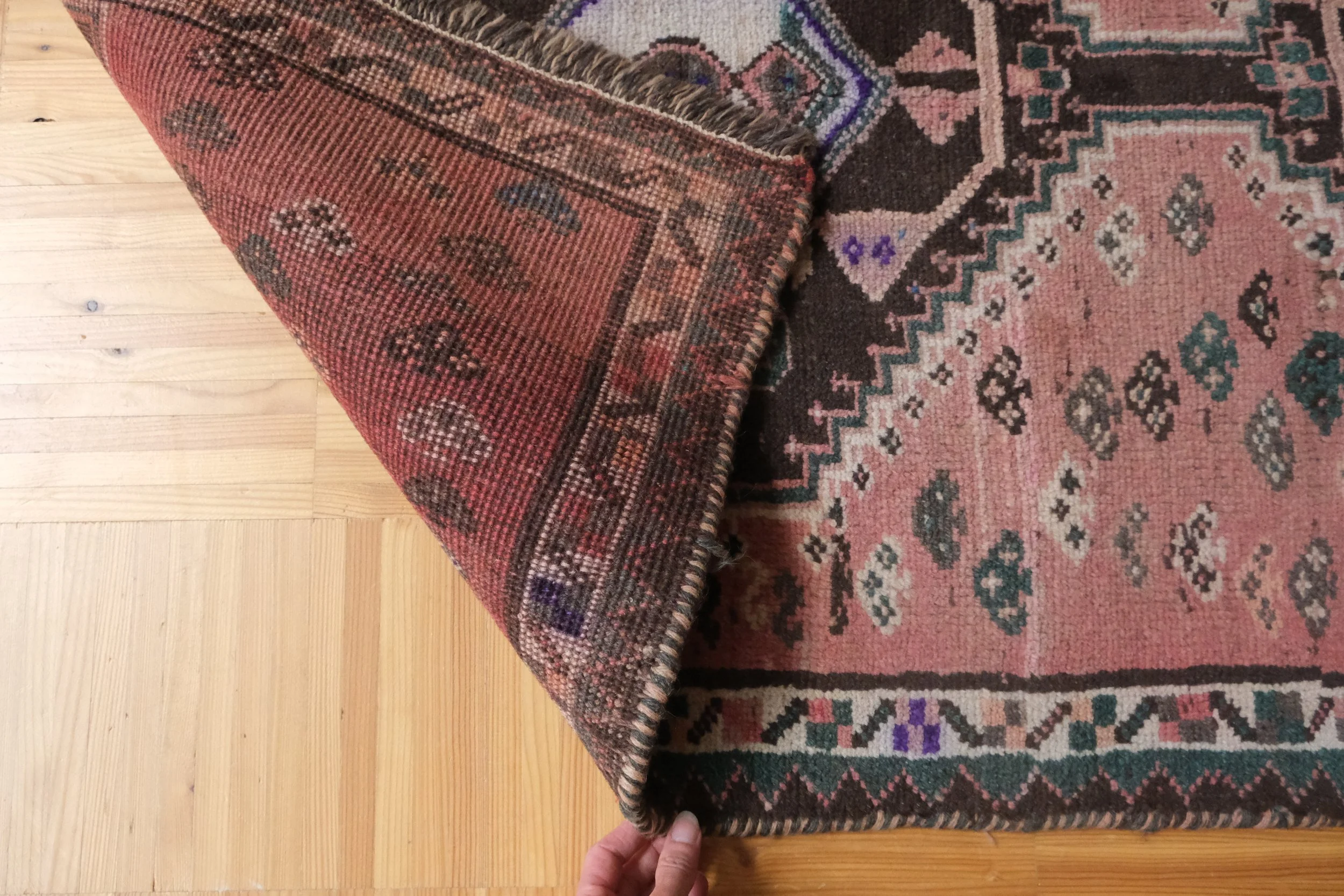 hand knotted wool rugs