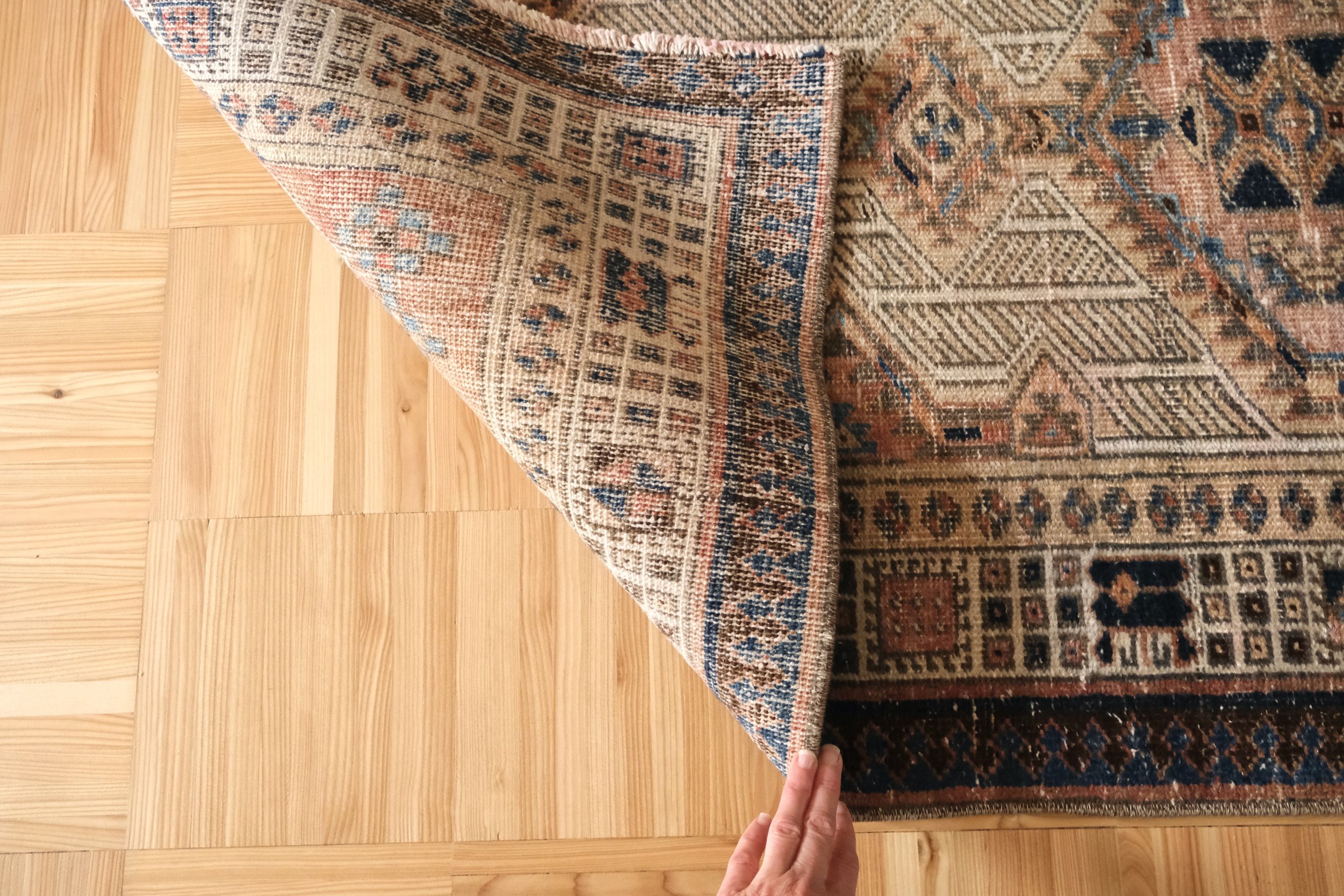 hand knotted wool rug