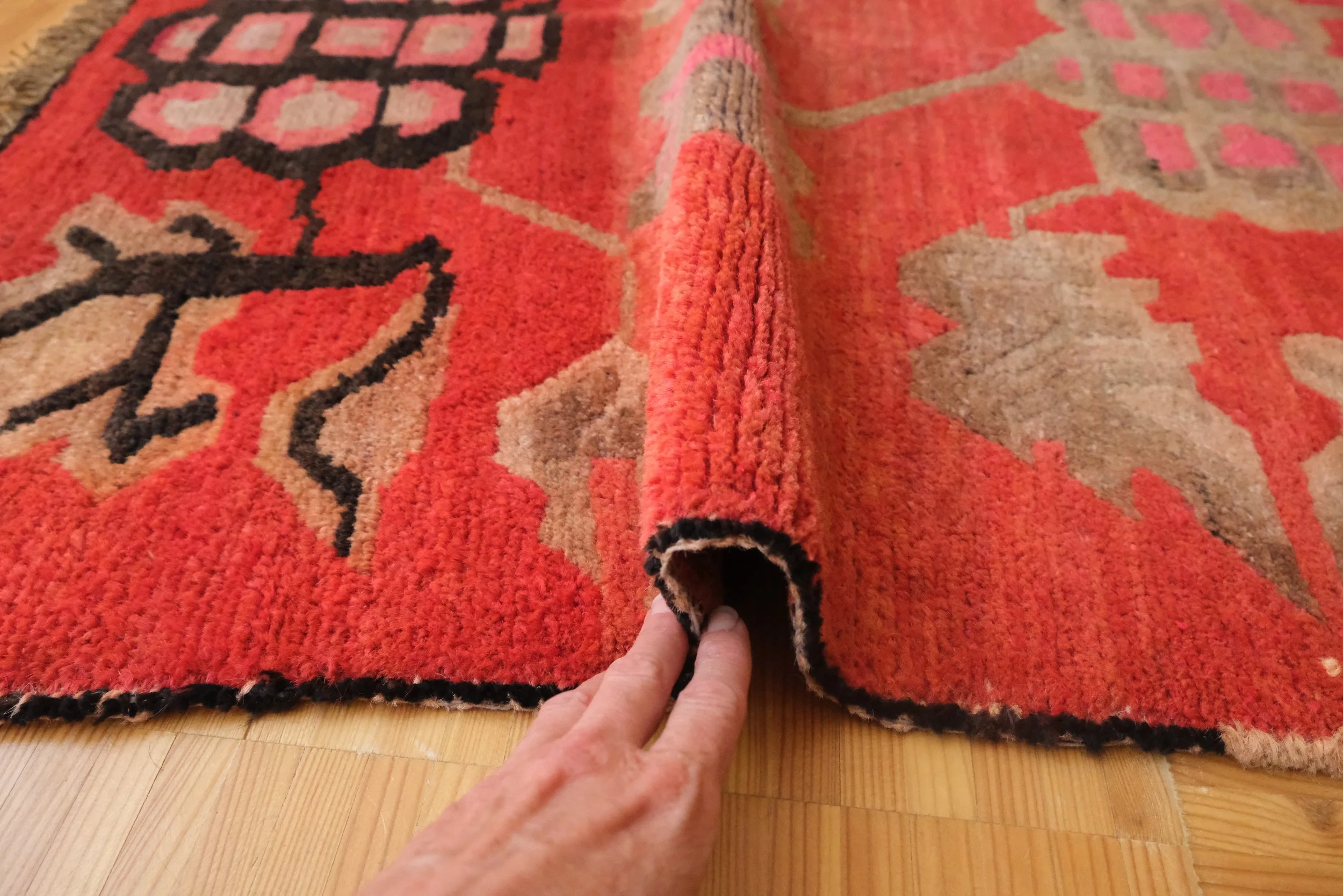hand knotted wool rugs