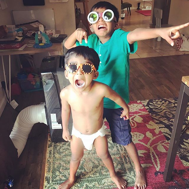 These two. 😂 #brothers #momlife❤️ #summerdays☀️