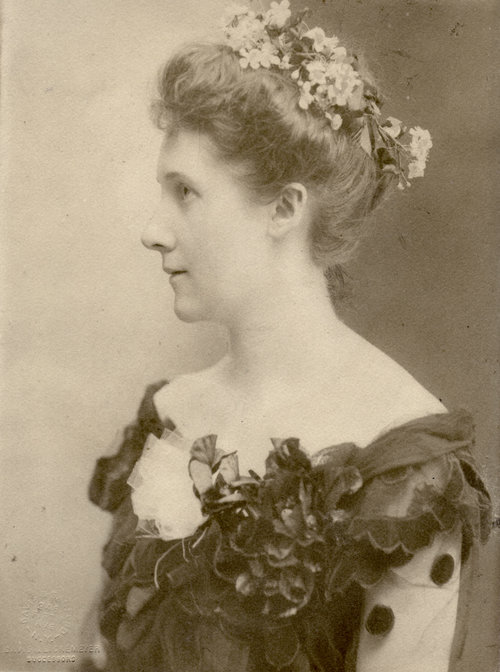 Portrait, Alice Maud Hills