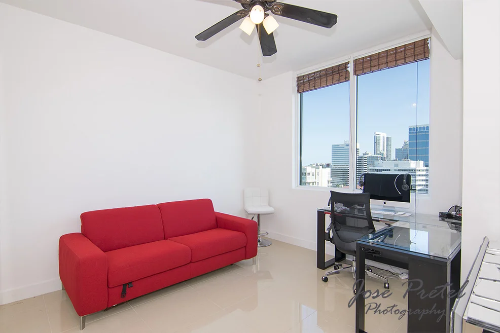 HDR Listing Photos - Office