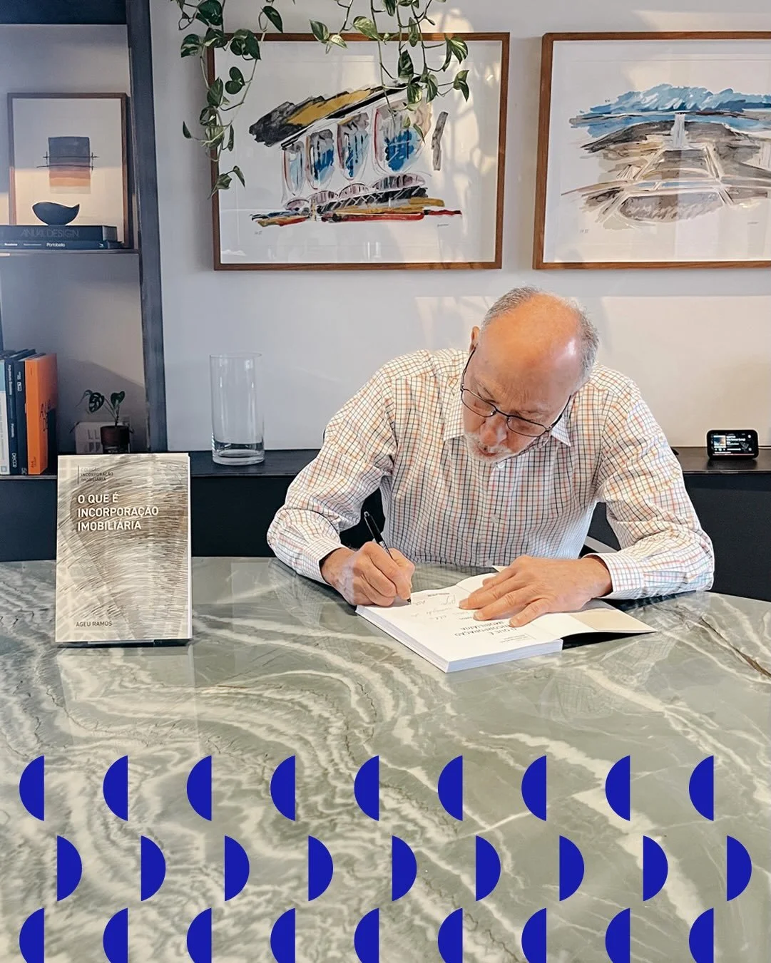 A arquitetura n&atilde;o acontece isolada. Ela &eacute; parte vital da engrenagem que constr&oacute;i a cidade. A visita de @ageuramos.oficial, com o livro &lsquo;O que &eacute; Incorpora&ccedil;&atilde;o Imobili&aacute;ria&rsquo;, transformou uma ma
