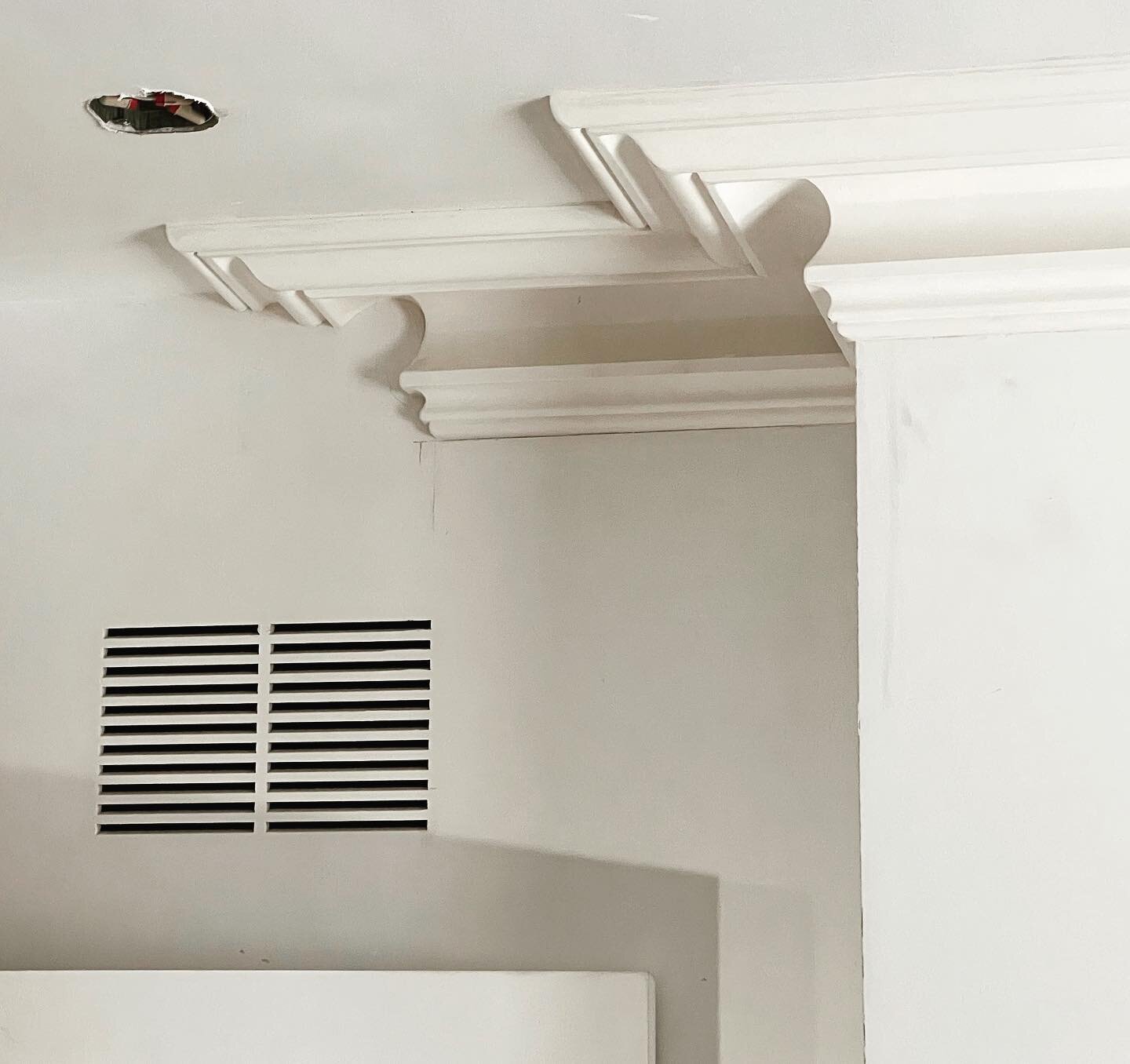 Plaster crown moulding is making a comeback!