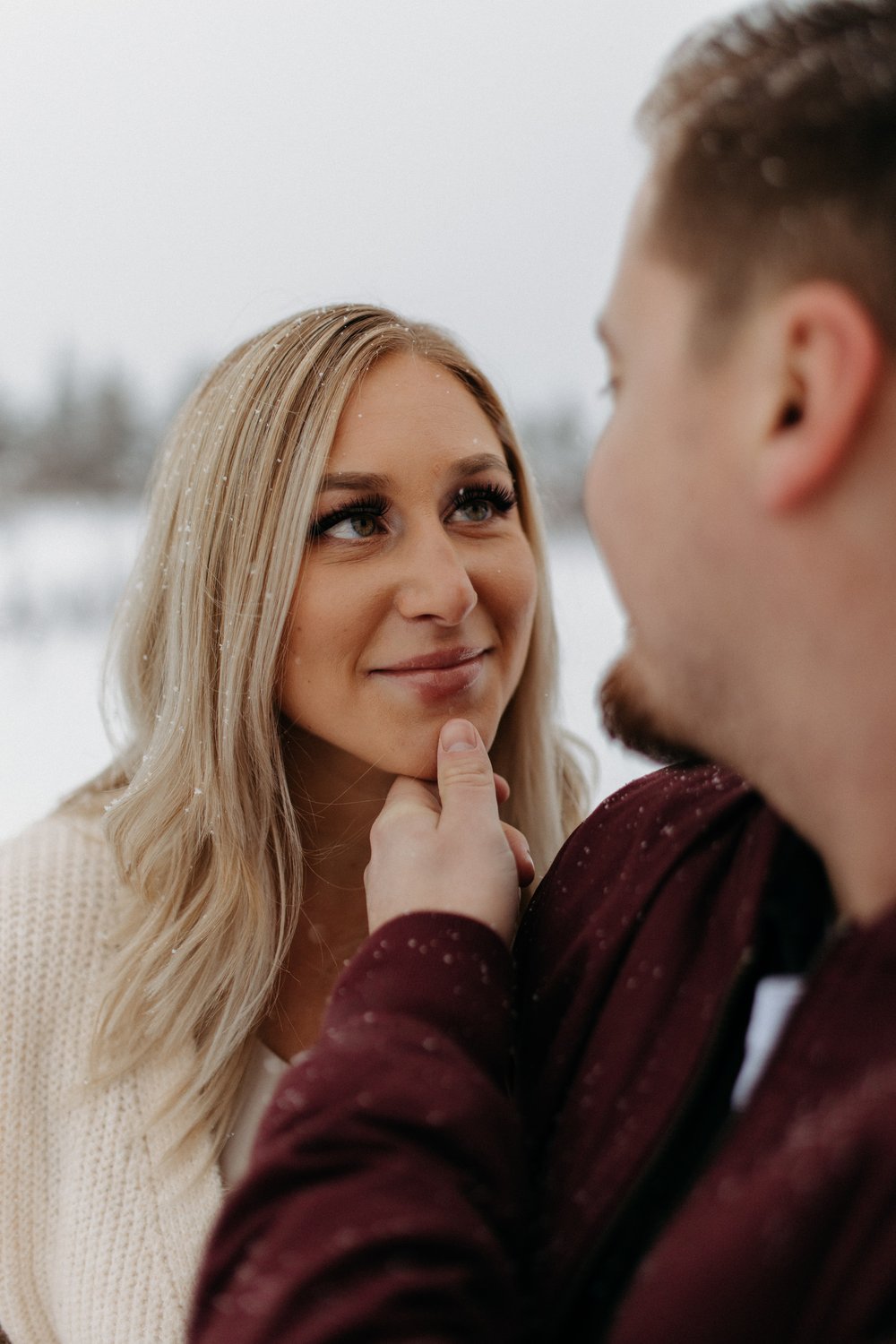 snowy anchorage alaska winter engagement session